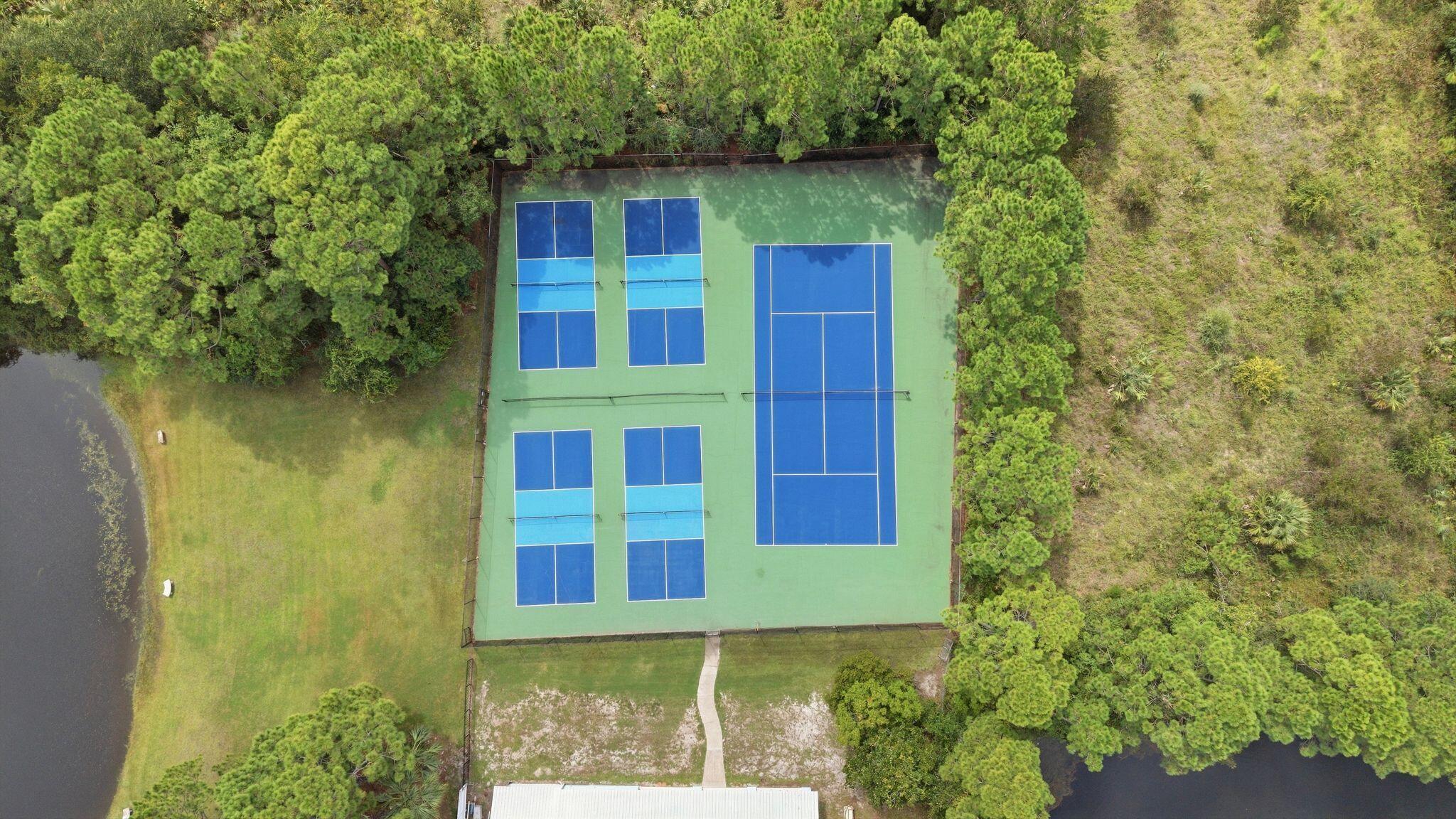HARBOUR TOWNE - Residential