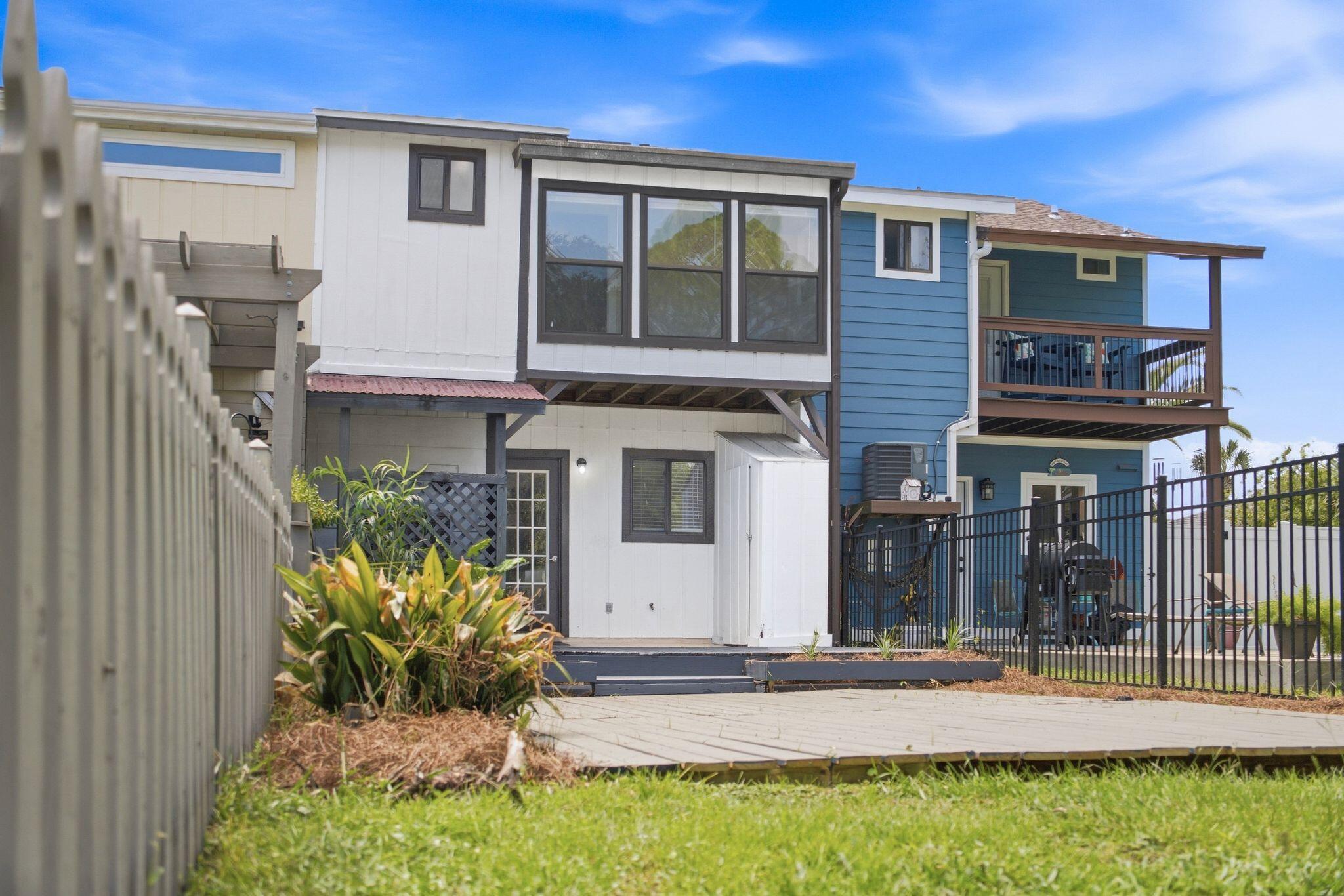 HARBOUR TOWNE - Residential