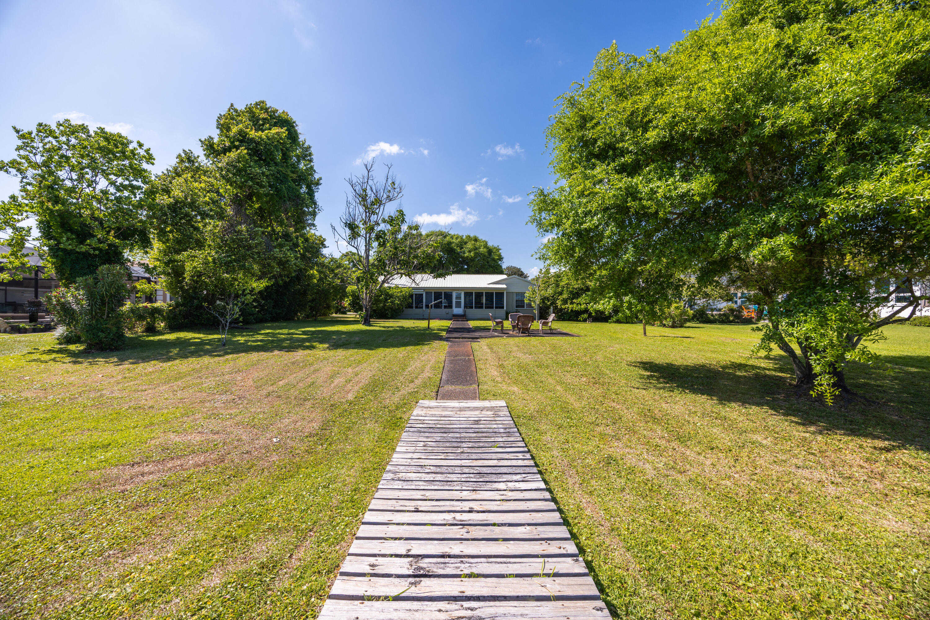 GARNIERS BEACH - Residential
