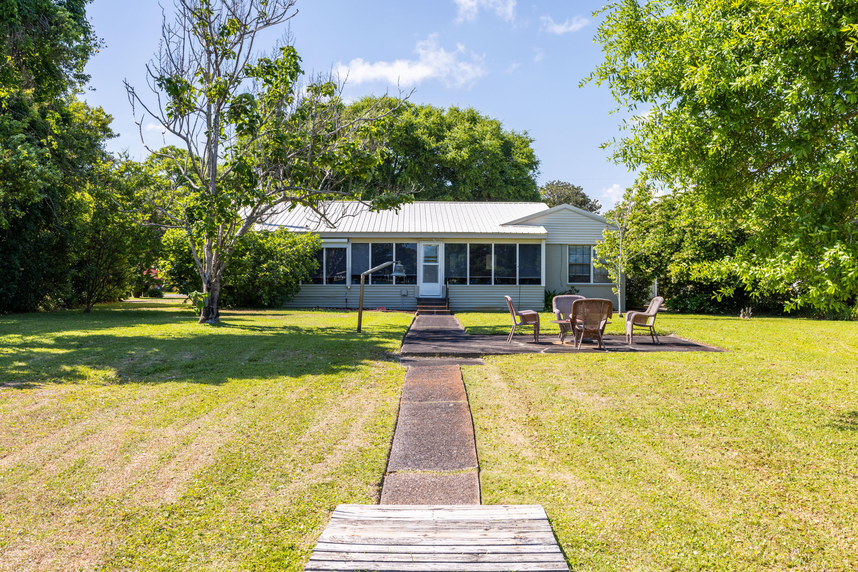 GARNIERS BEACH - Residential
