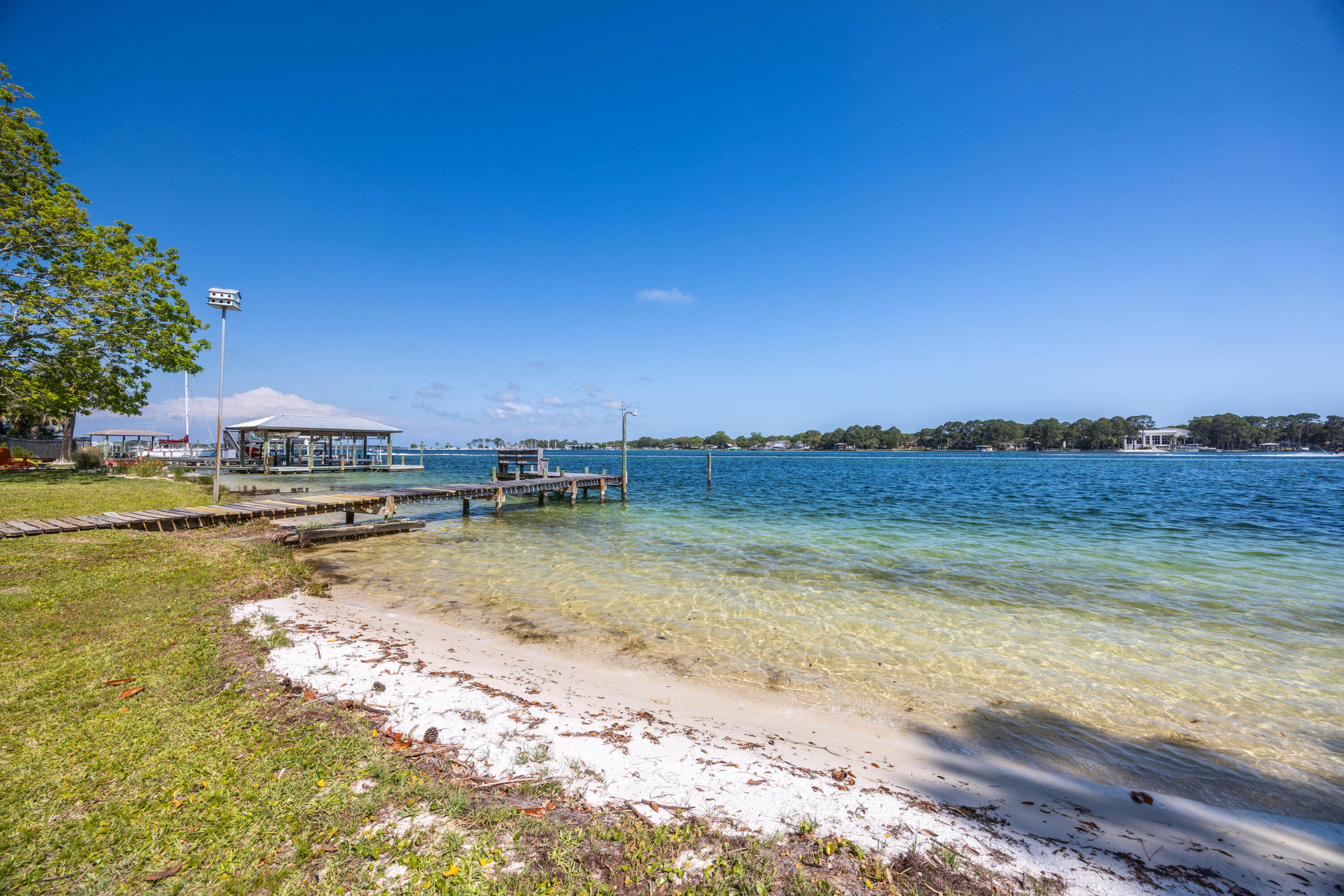 GARNIERS BEACH - Residential