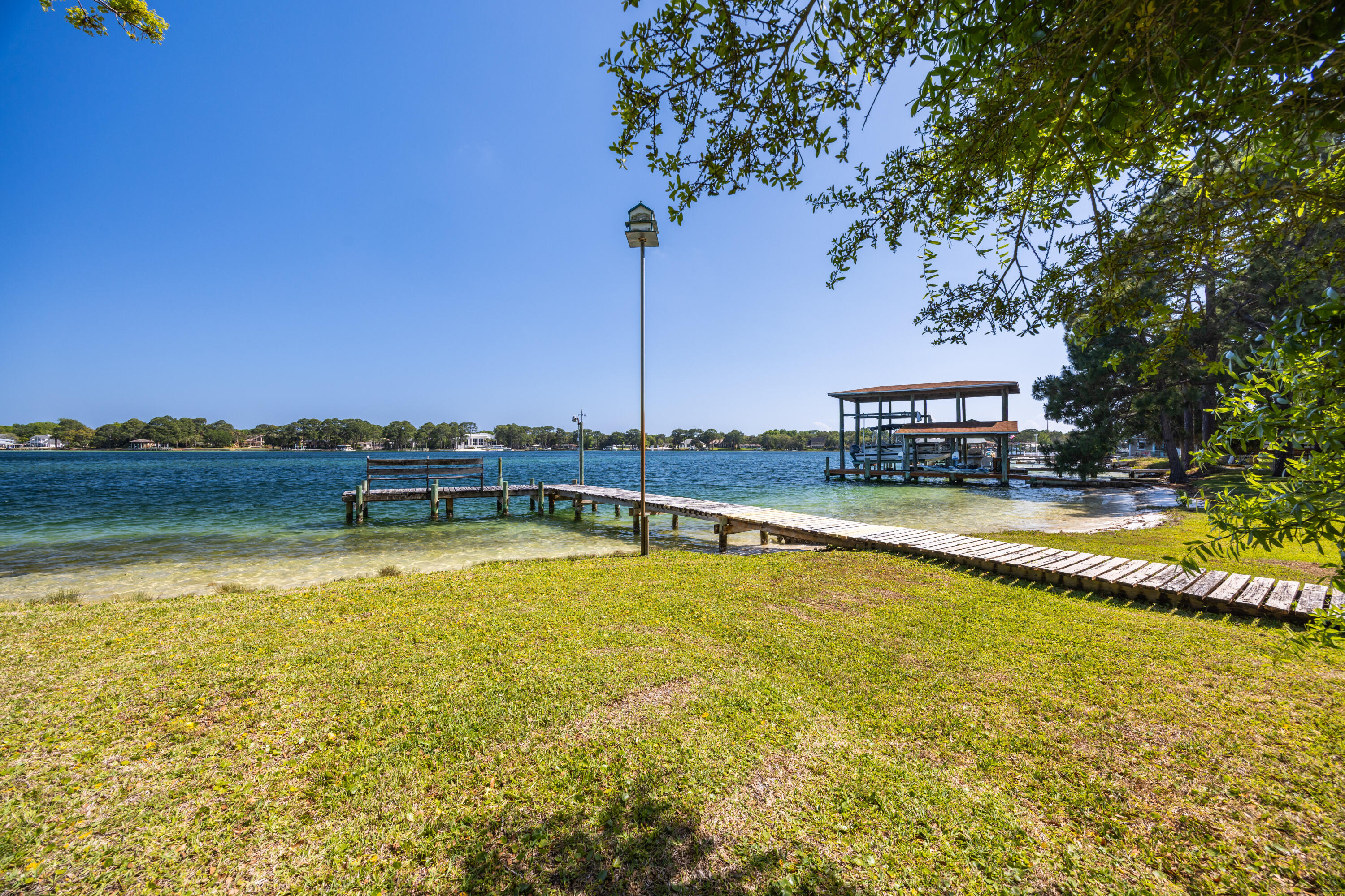 GARNIERS BEACH - Residential