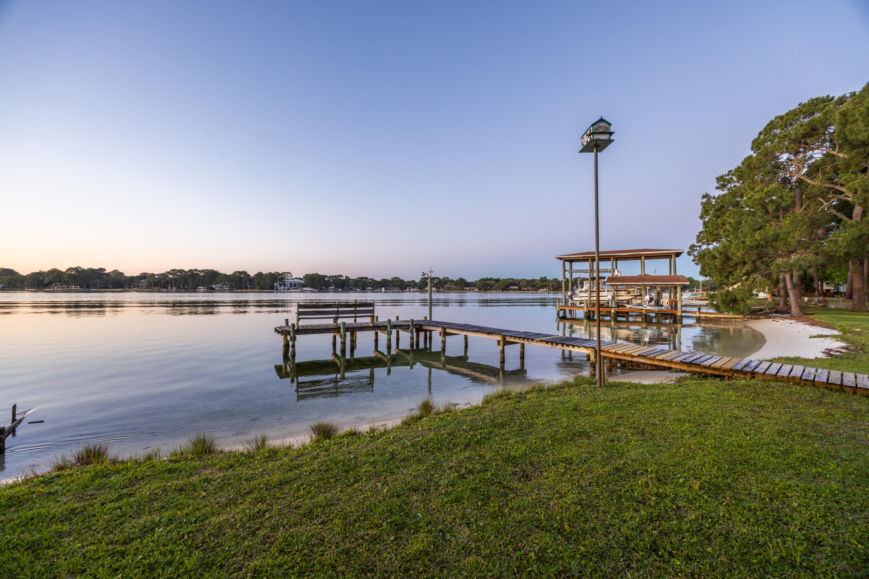GARNIERS BEACH - Residential