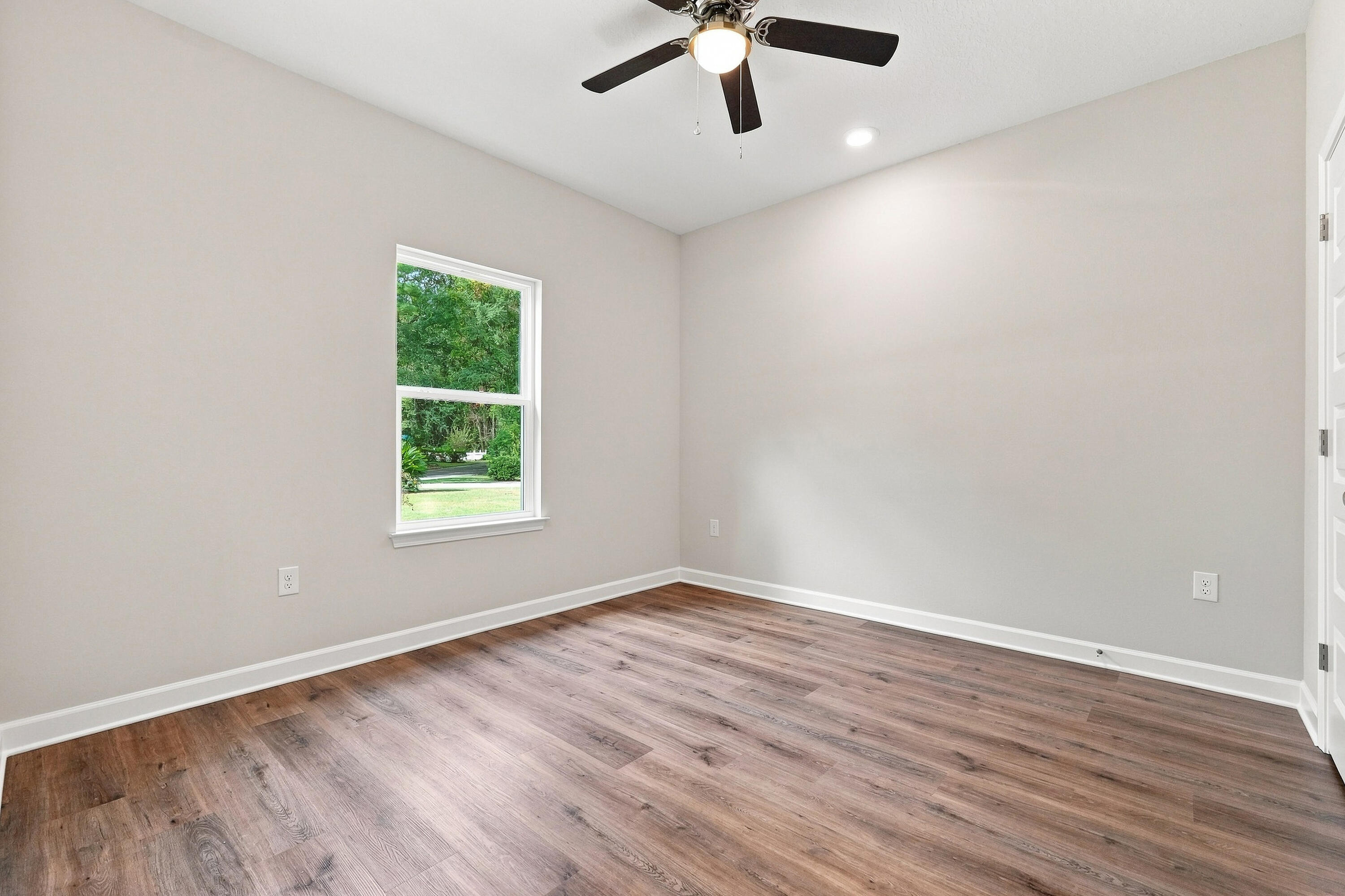 FOXWOOD ESTATES 1 - Residential