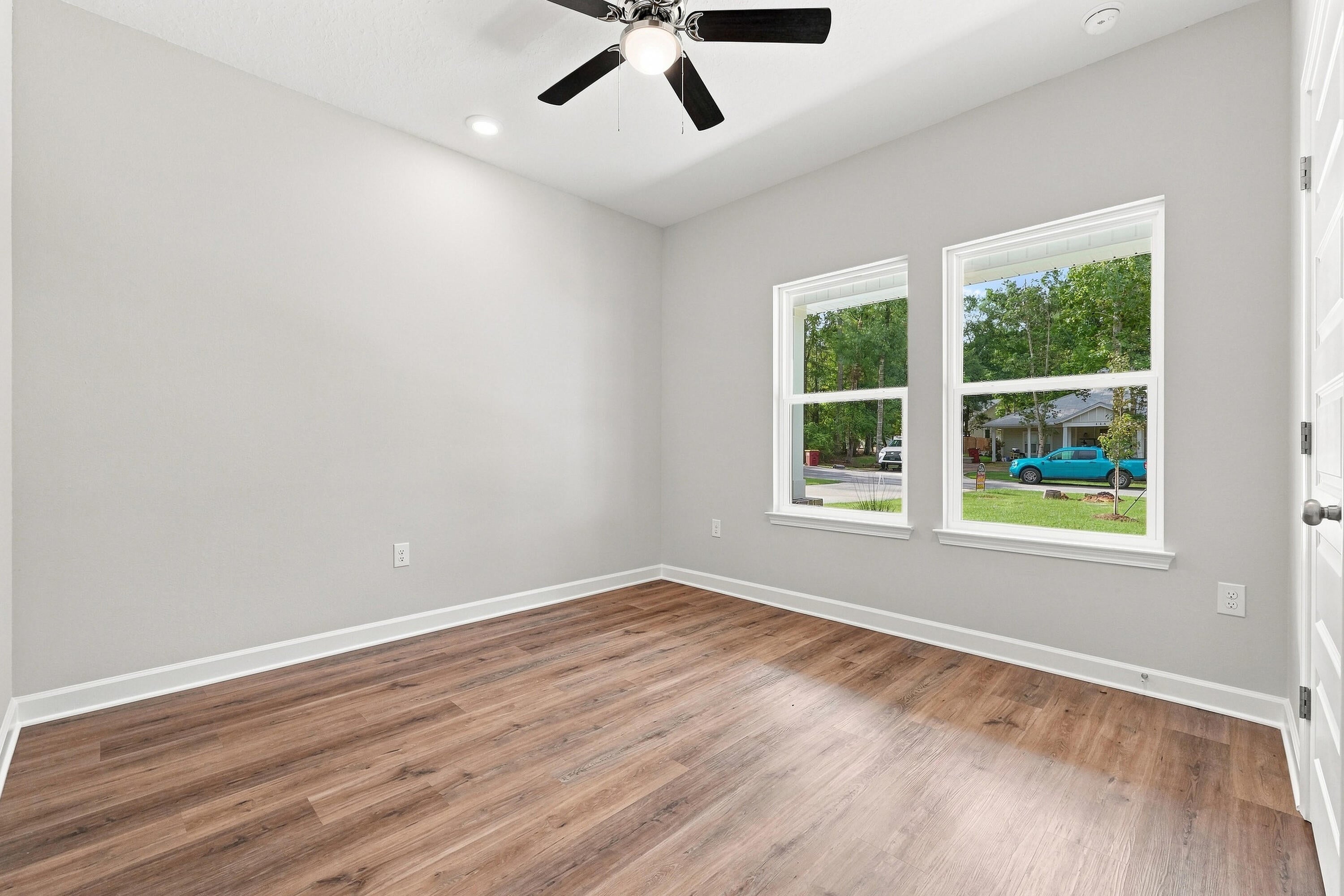FOXWOOD ESTATES 1 - Residential