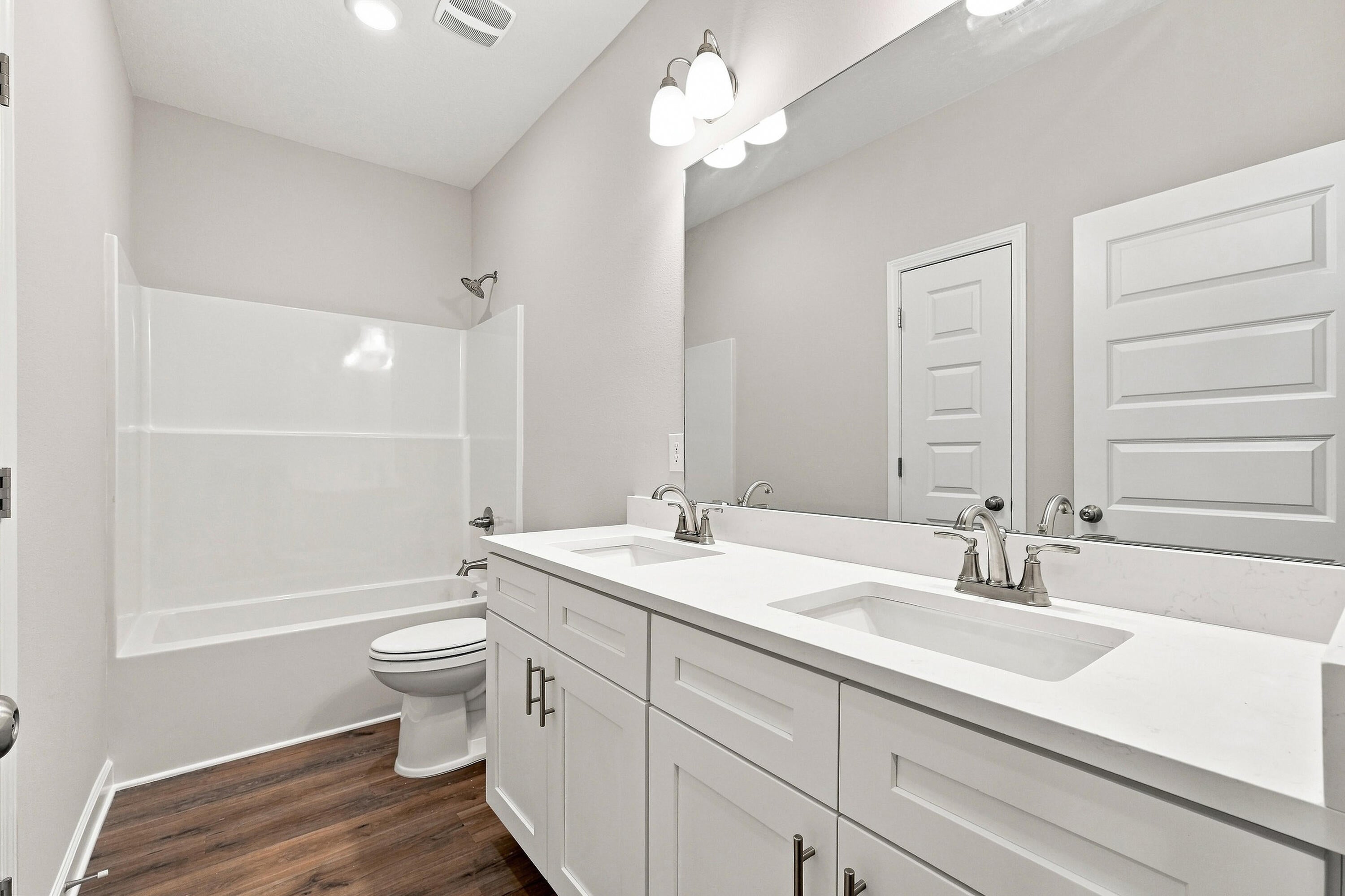 FOXWOOD ESTATES 1 - Residential
