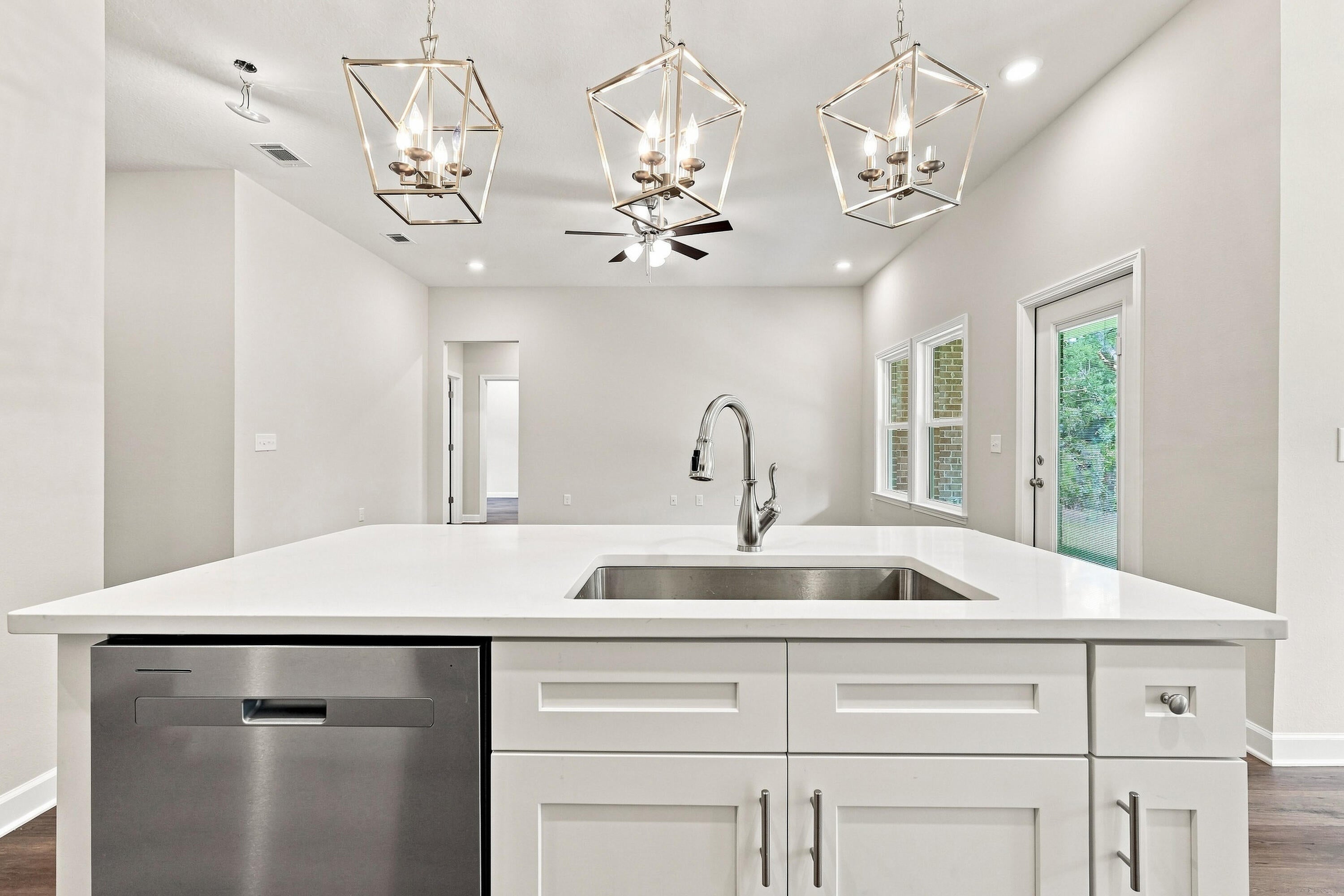FOXWOOD ESTATES 1 - Residential
