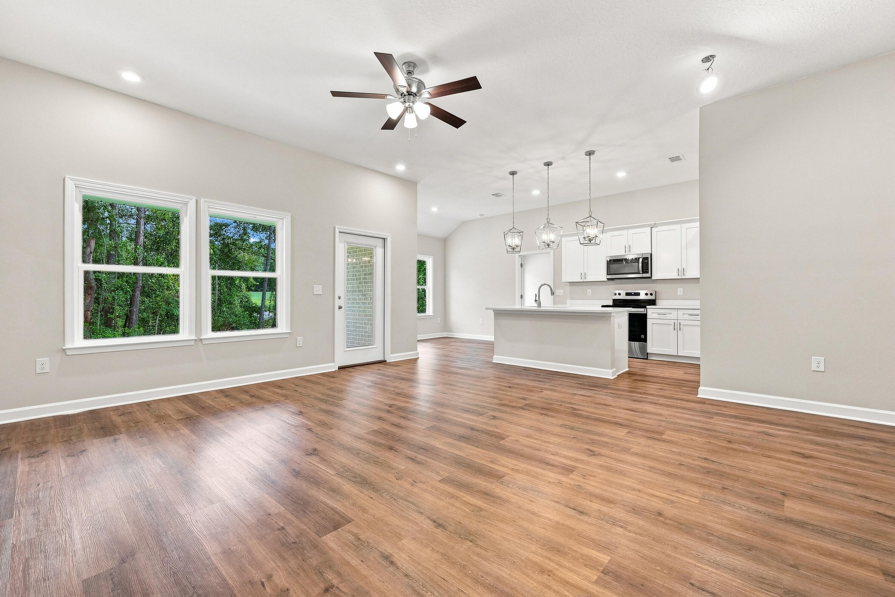FOXWOOD ESTATES 1 - Residential