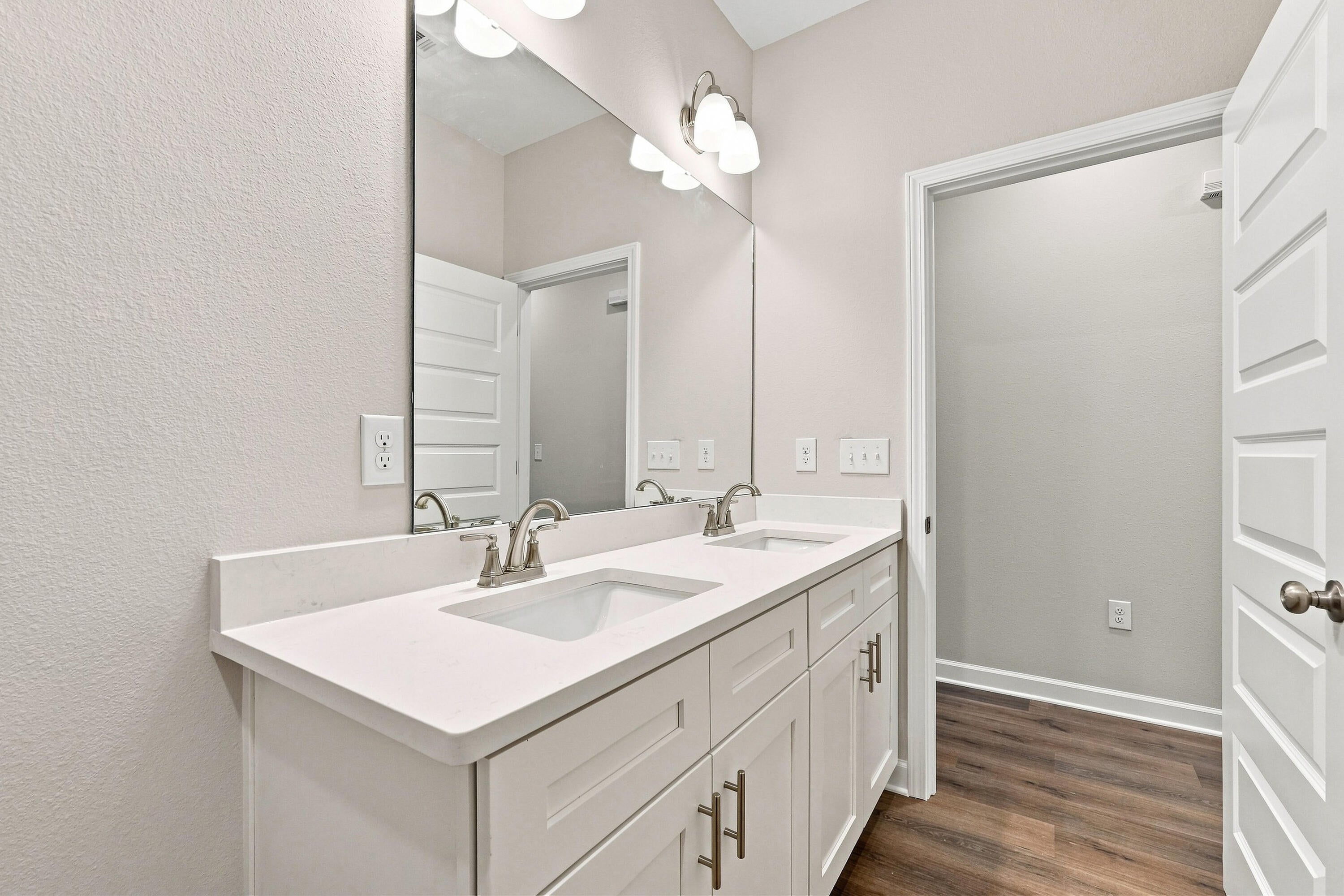 FOXWOOD ESTATES 1 - Residential