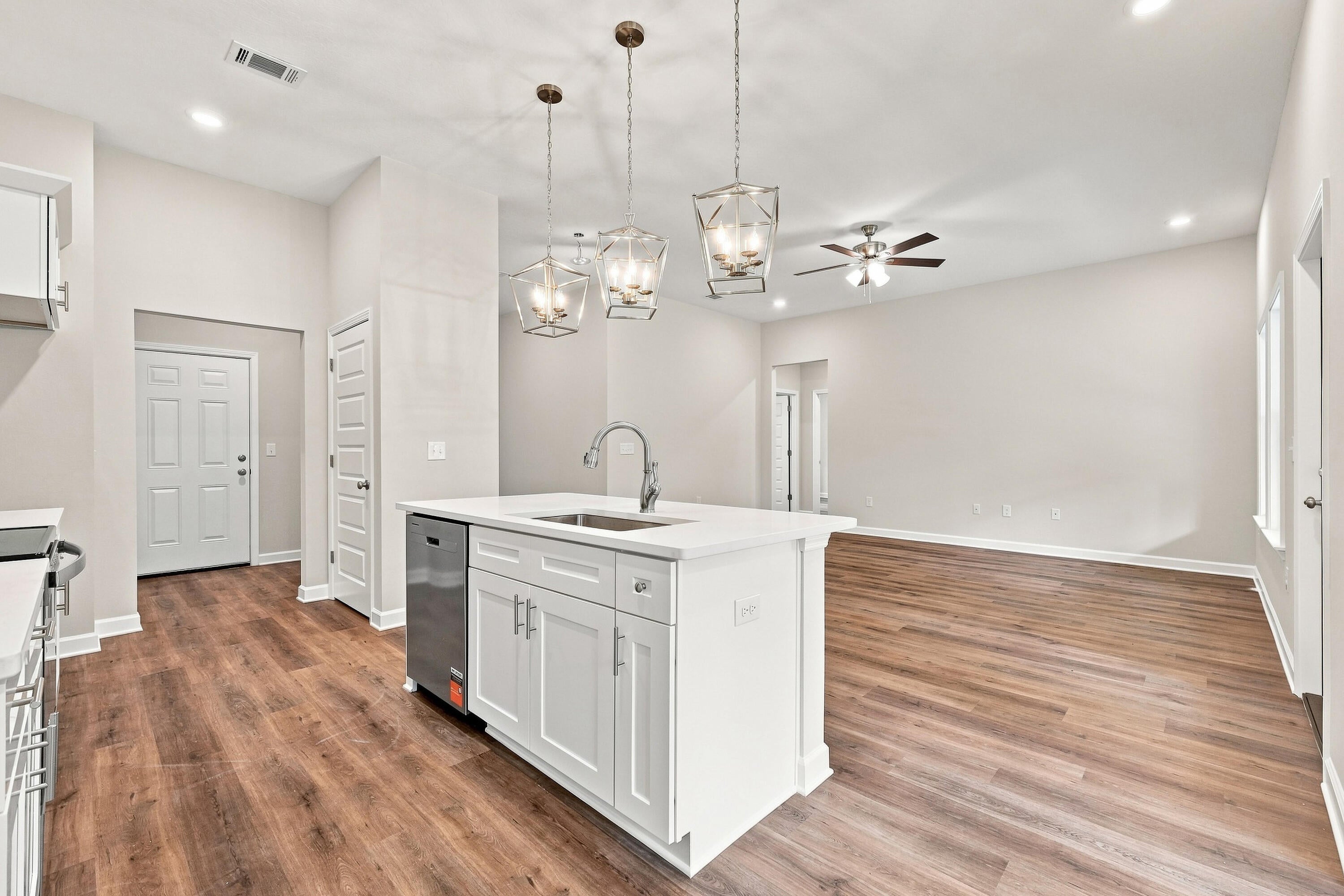 FOXWOOD ESTATES 1 - Residential