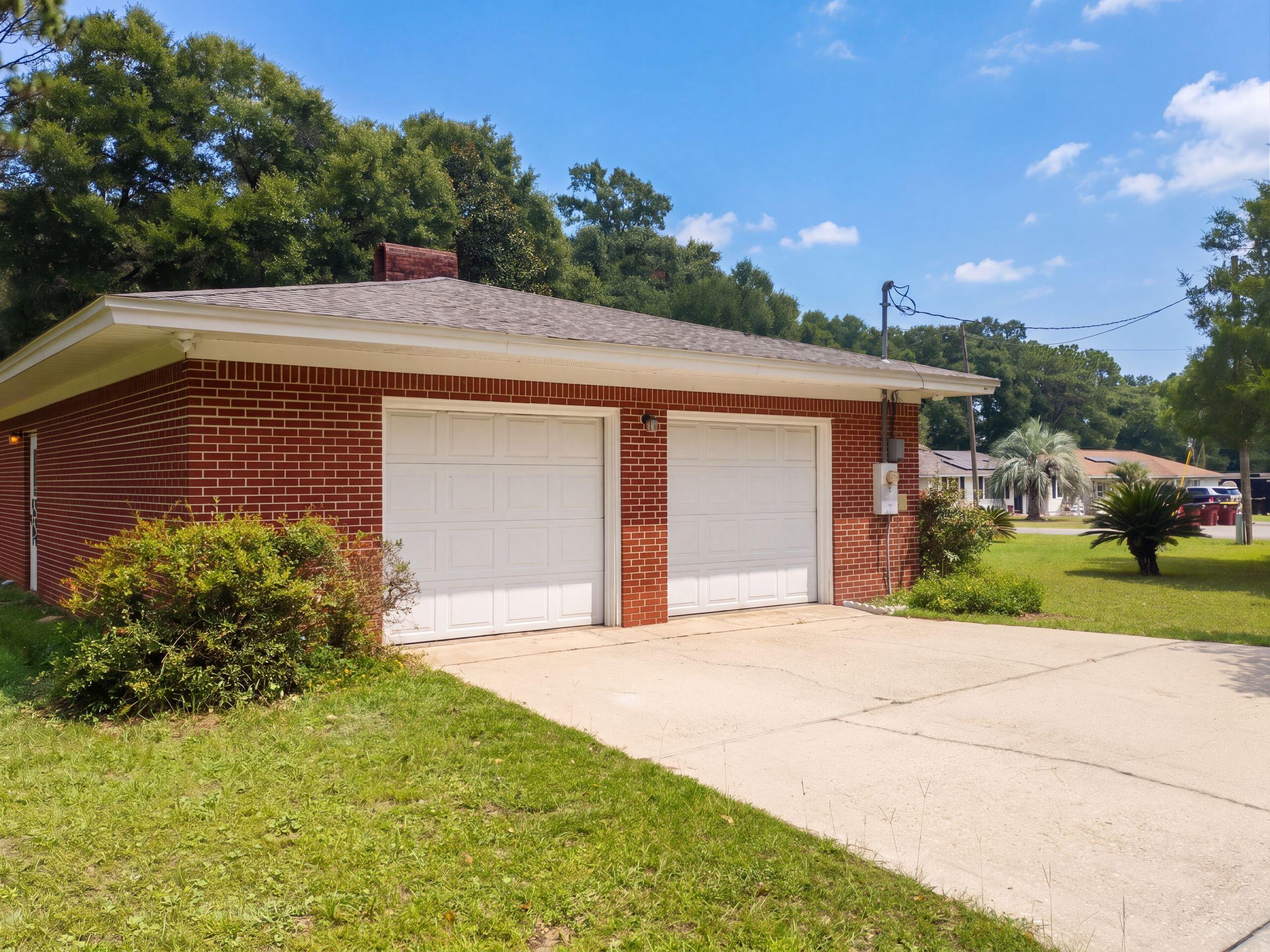CHESSHERS 1ST ADD - Residential
