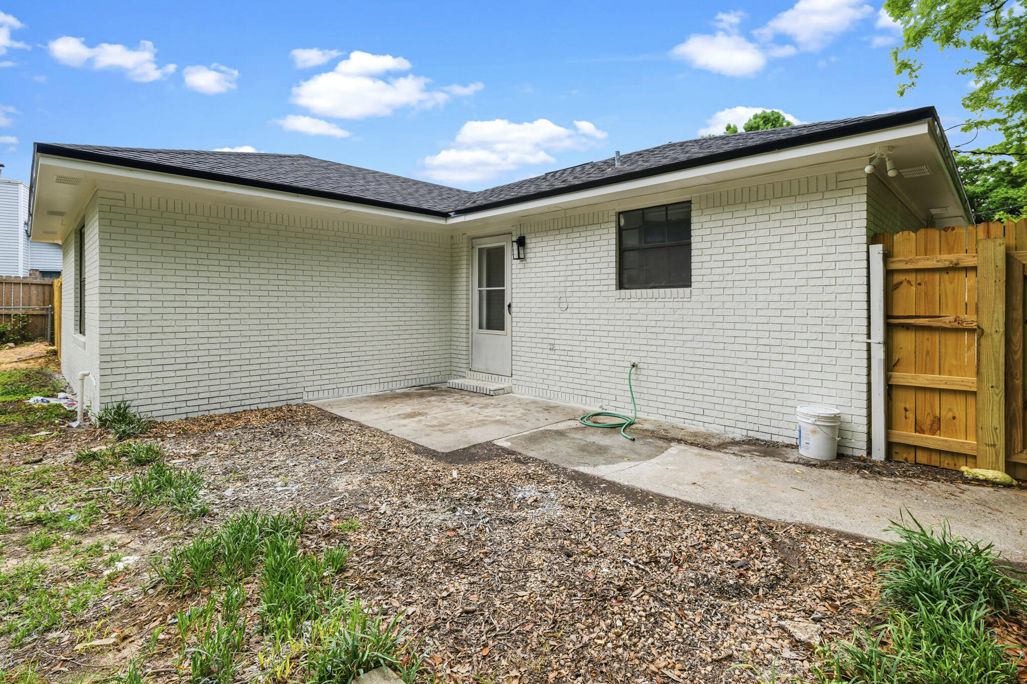 CORNER OAKS ESTATES - Residential