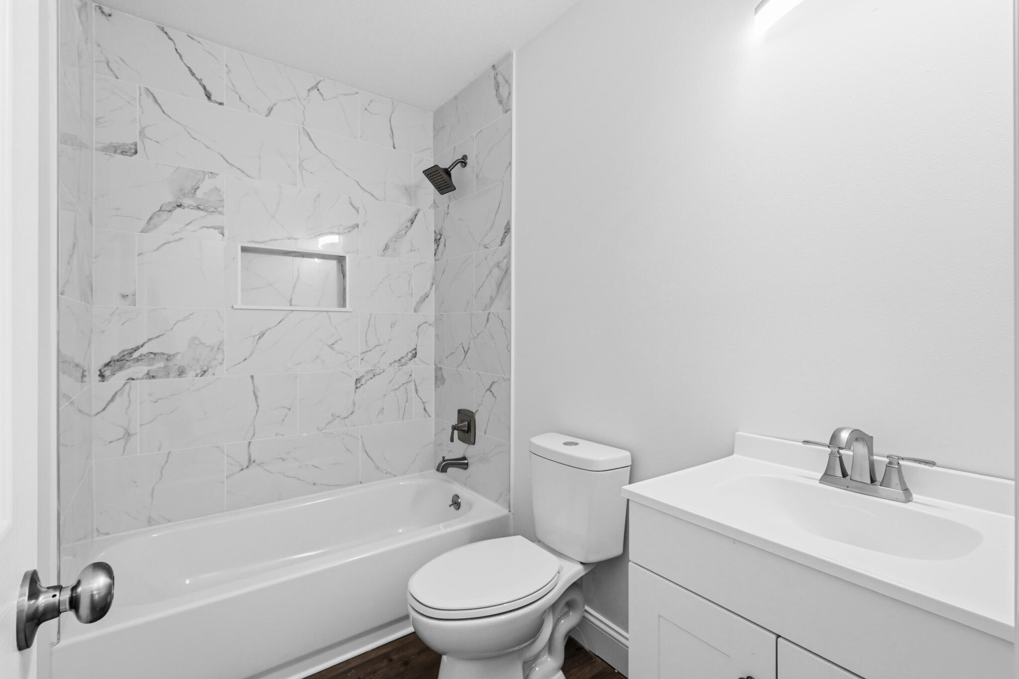 CORNER OAKS ESTATES - Residential