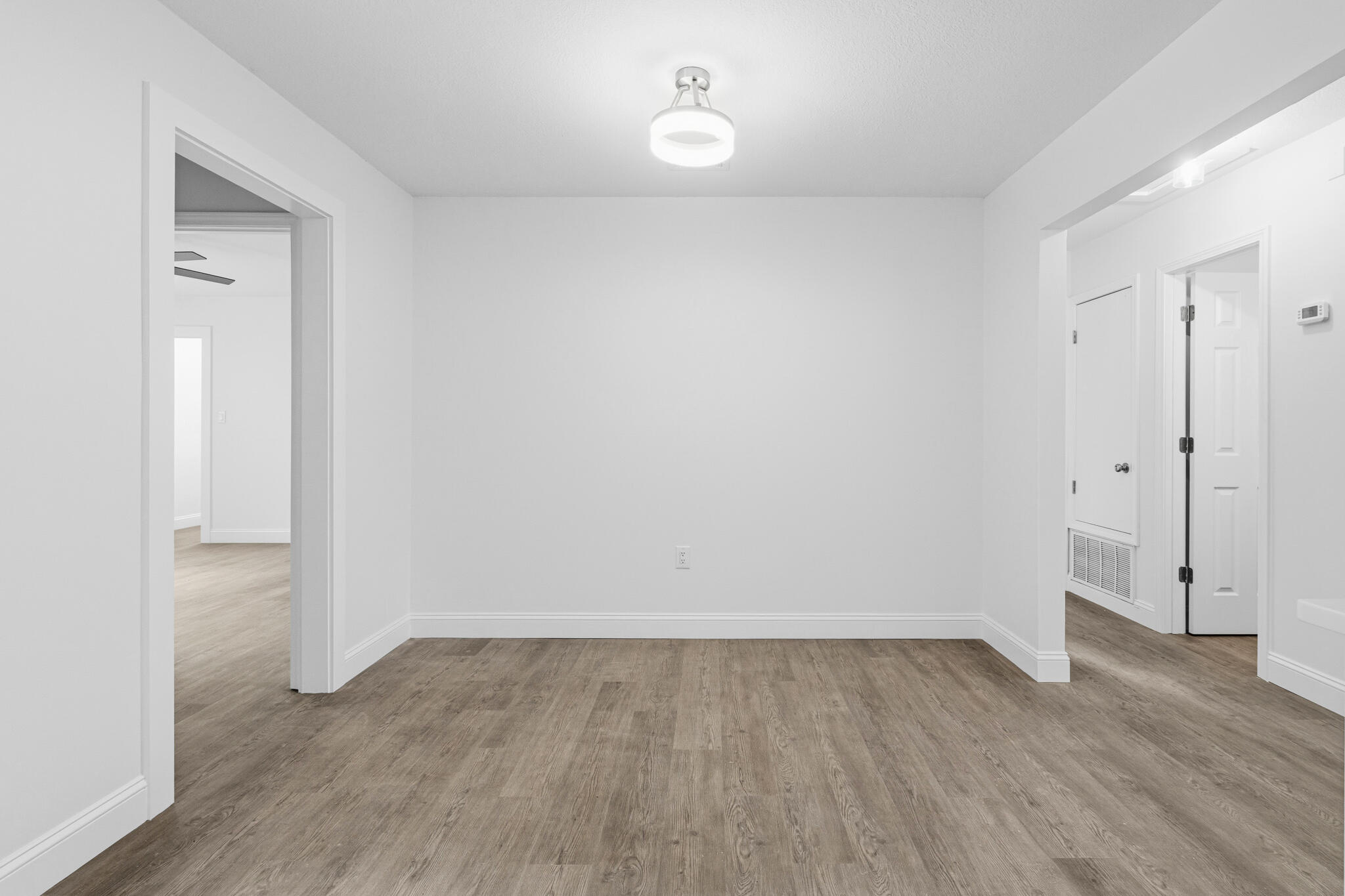 CORNER OAKS ESTATES - Residential