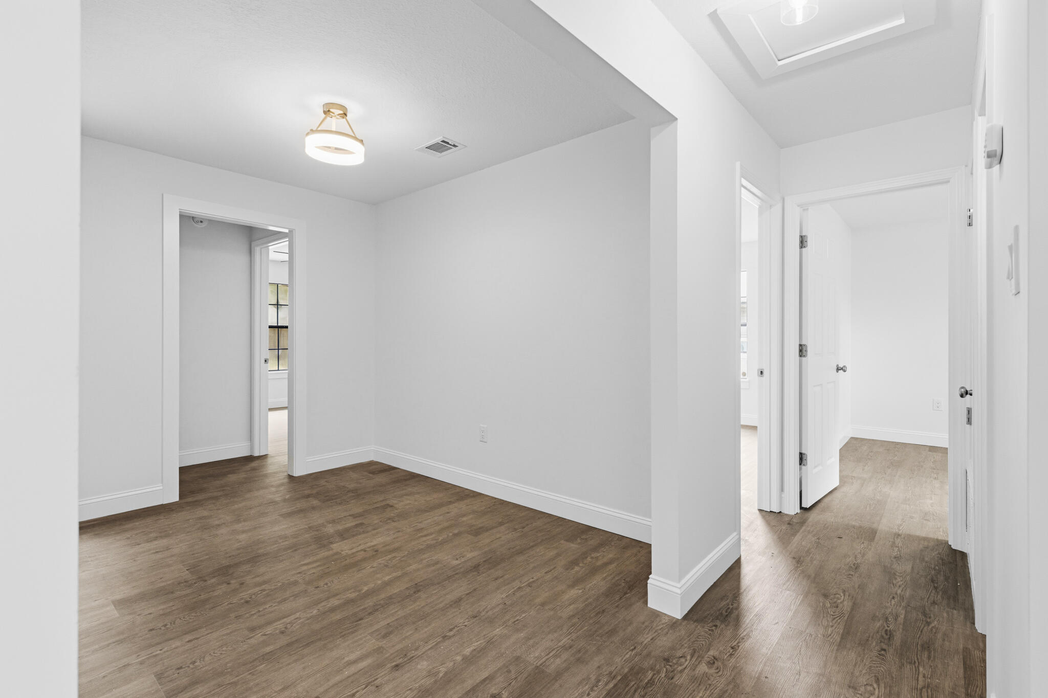 CORNER OAKS ESTATES - Residential