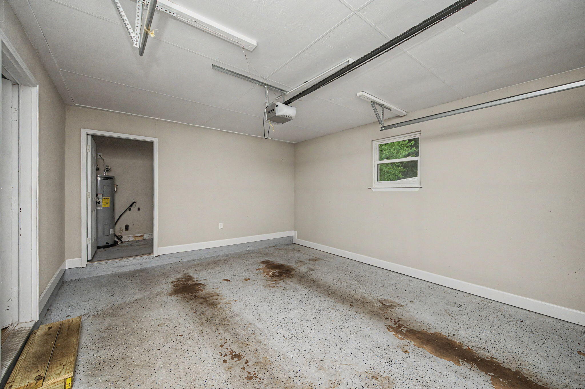 LEON HEIGHTS - Residential Lease