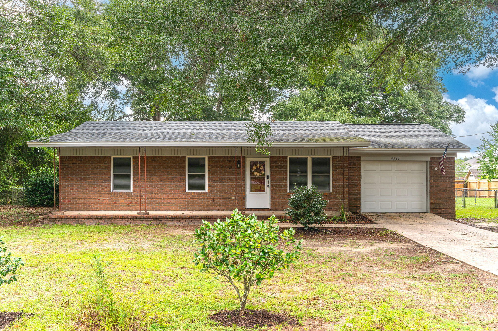 LEON HEIGHTS - Residential Lease