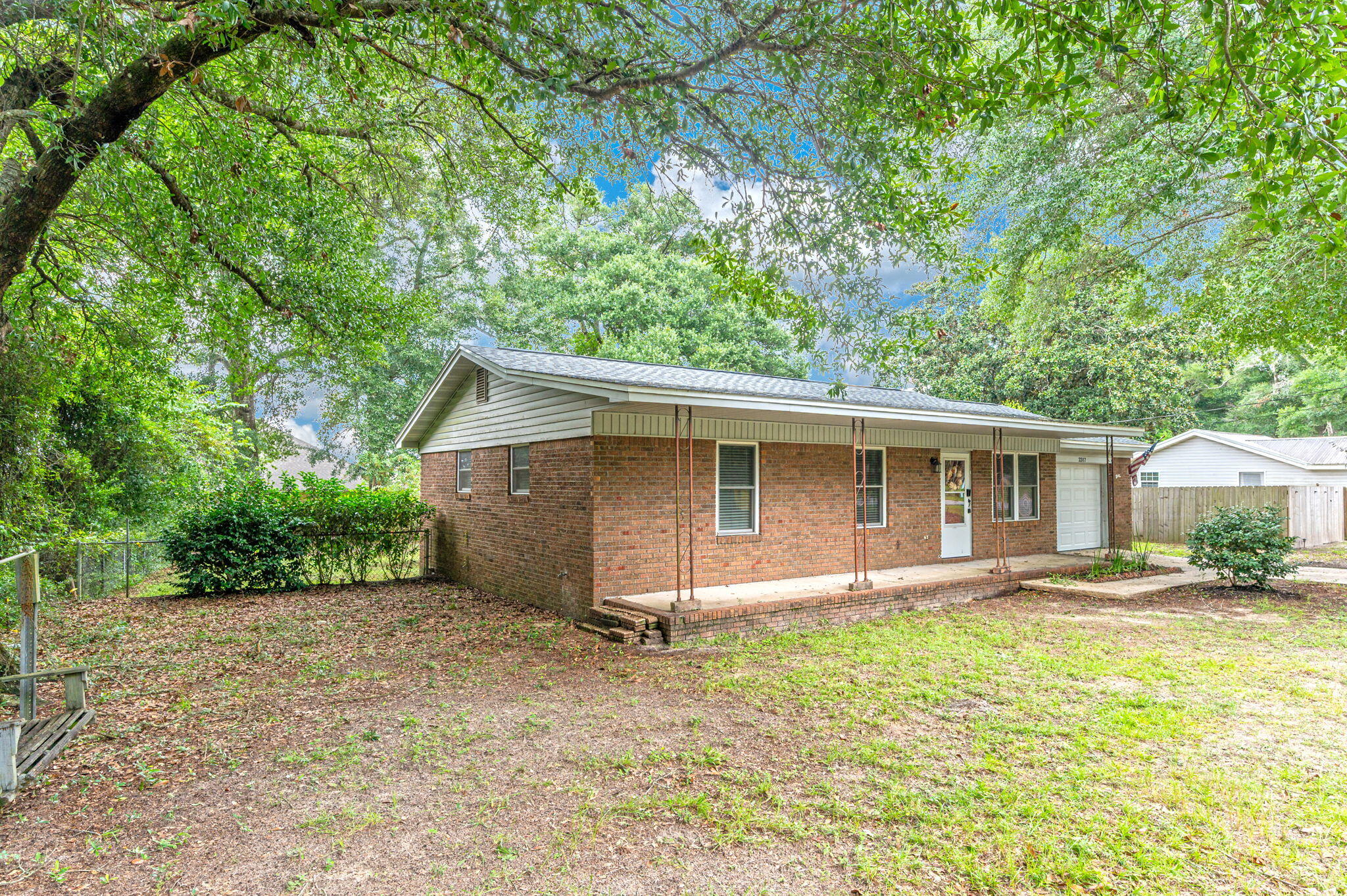 LEON HEIGHTS - Residential Lease