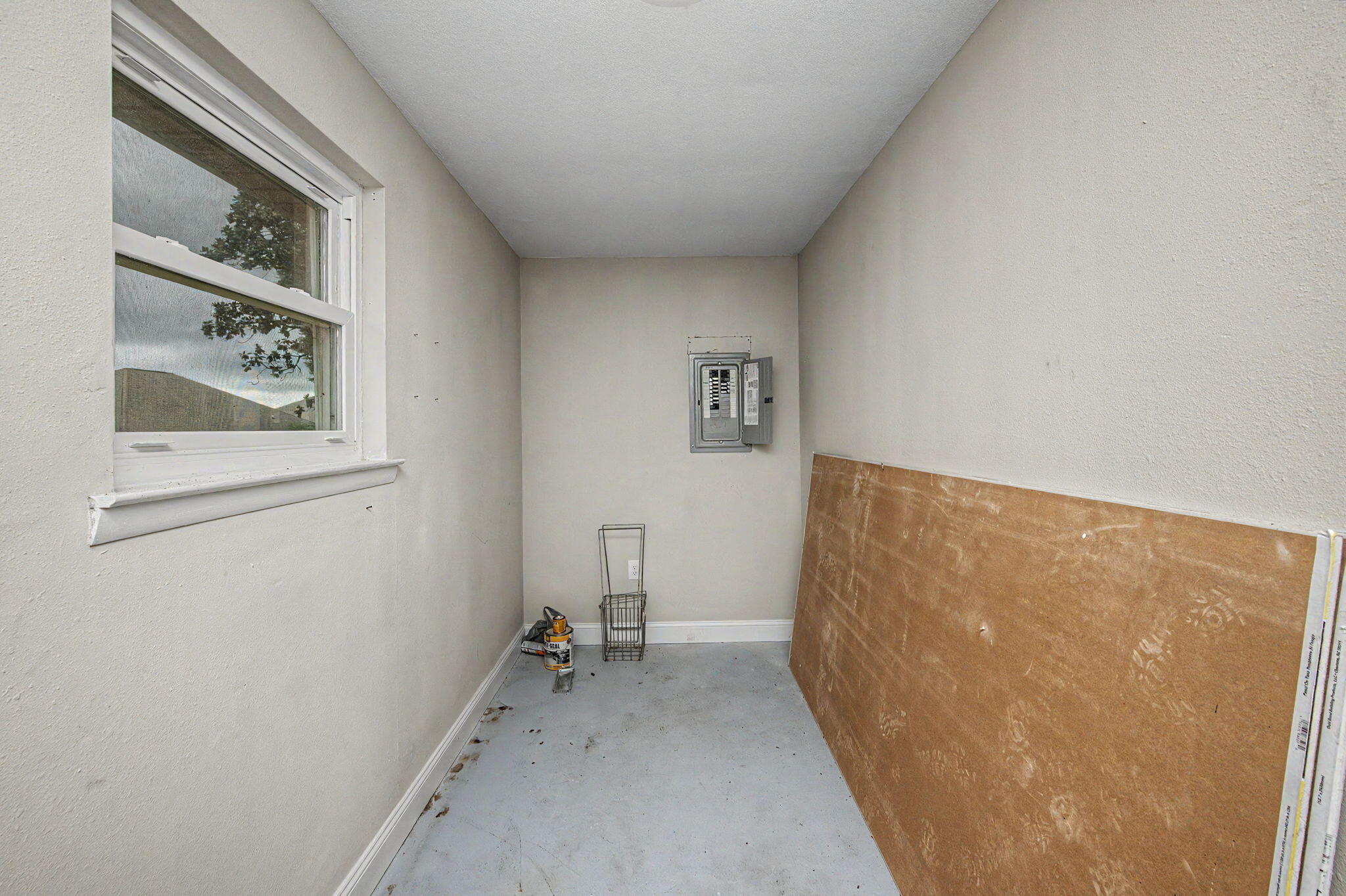 LEON HEIGHTS - Residential Lease
