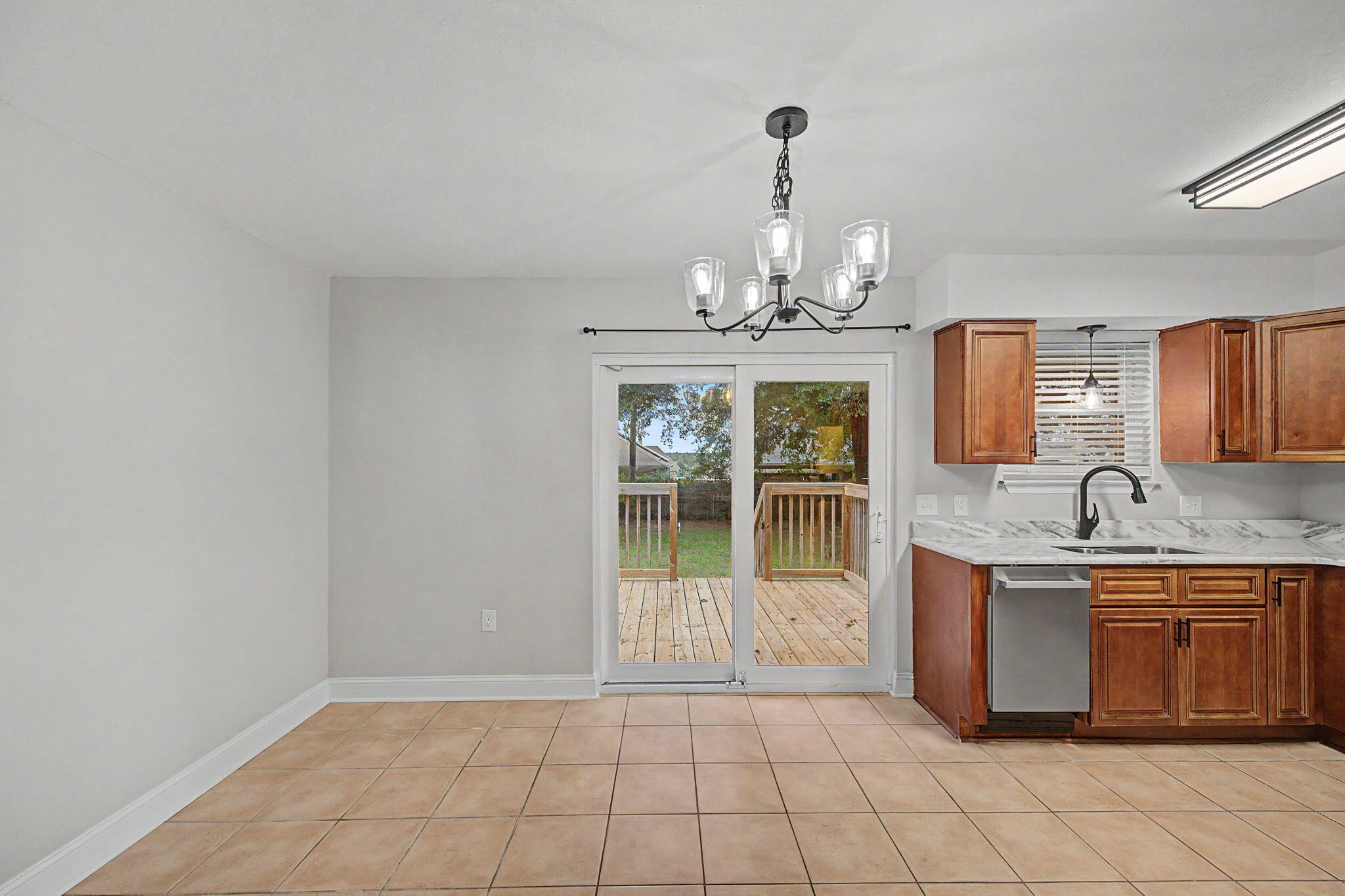LEON HEIGHTS - Residential Lease