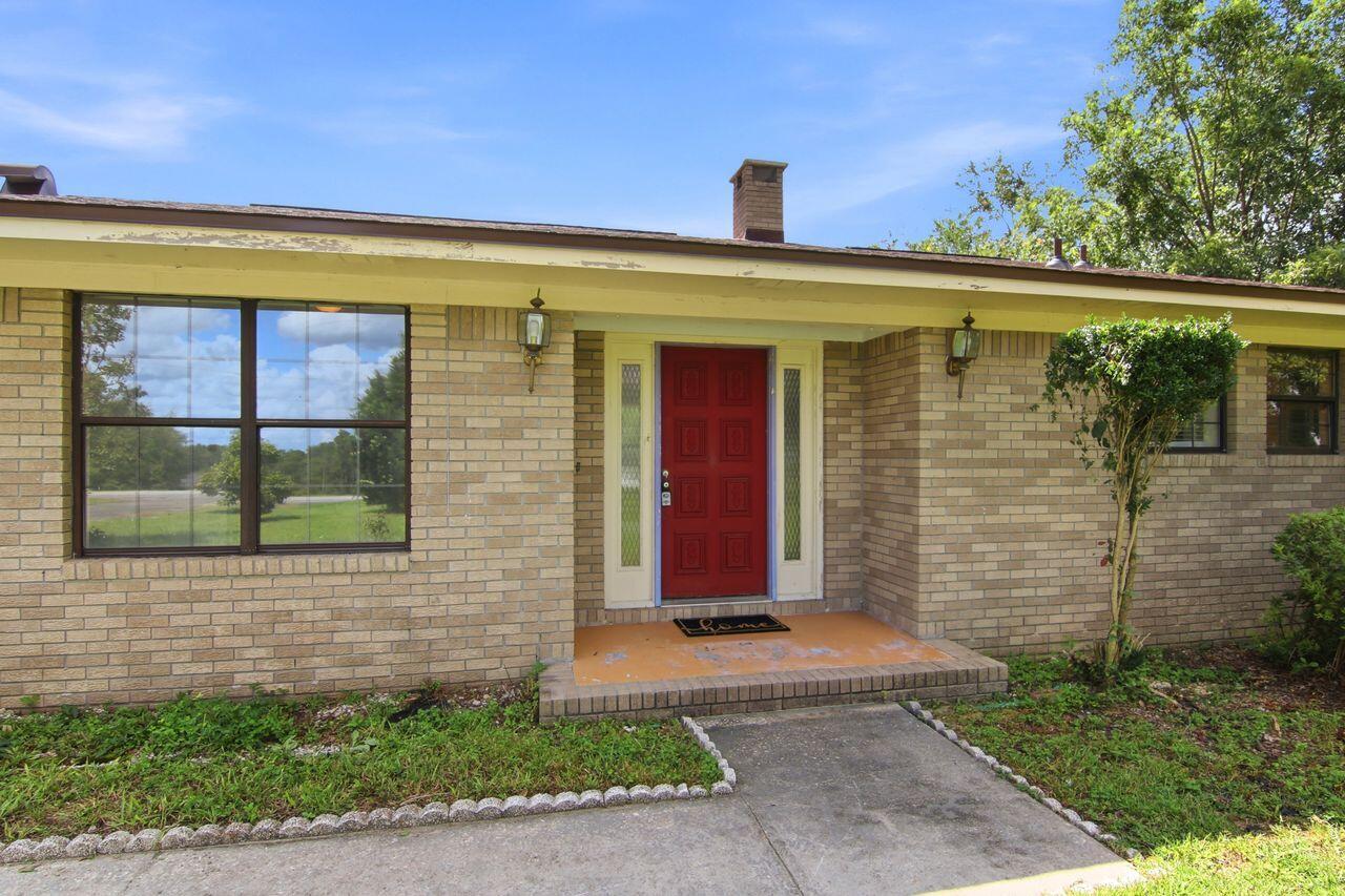 TEN LAKE ESTATES UNIT 1 - Residential