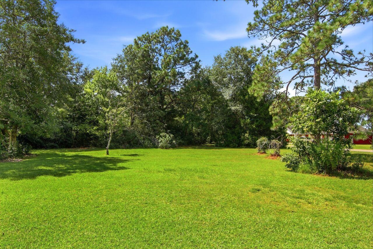 TEN LAKE ESTATES UNIT 1 - Residential