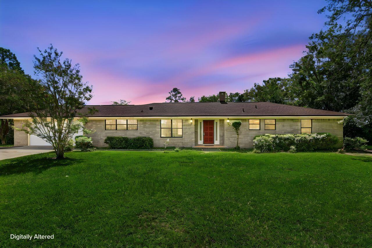 TEN LAKE ESTATES UNIT 1 - Residential