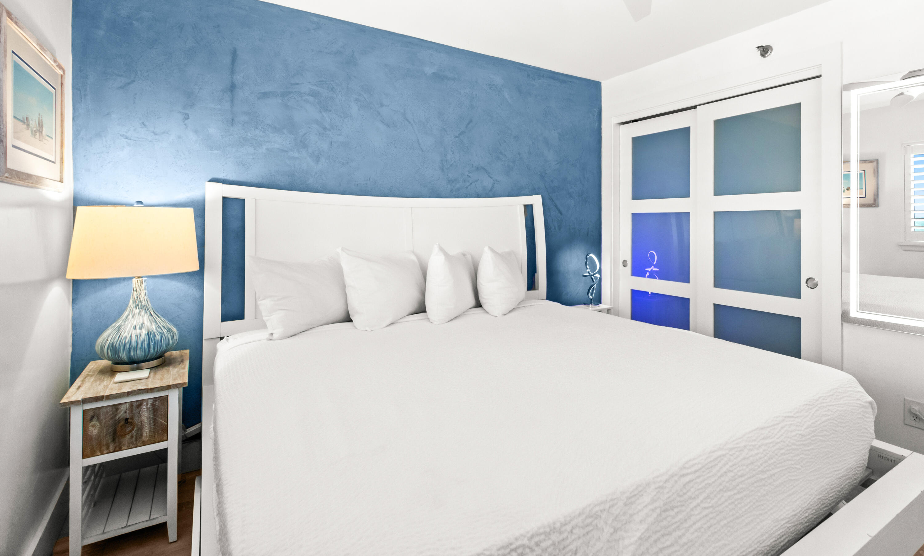 ONE SEAGROVE PLACE CONDOMINIUM - Residential