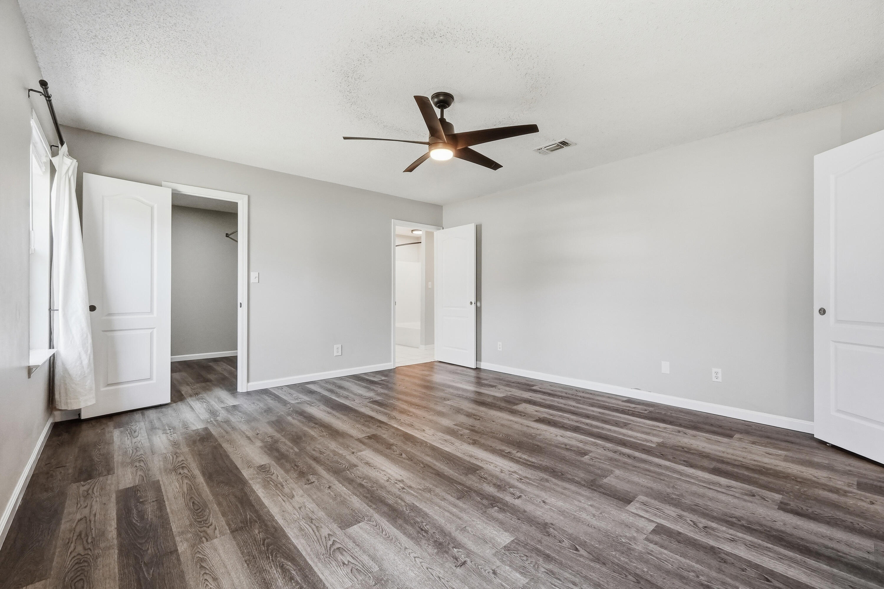 CEDAR BEACH - Residential Lease