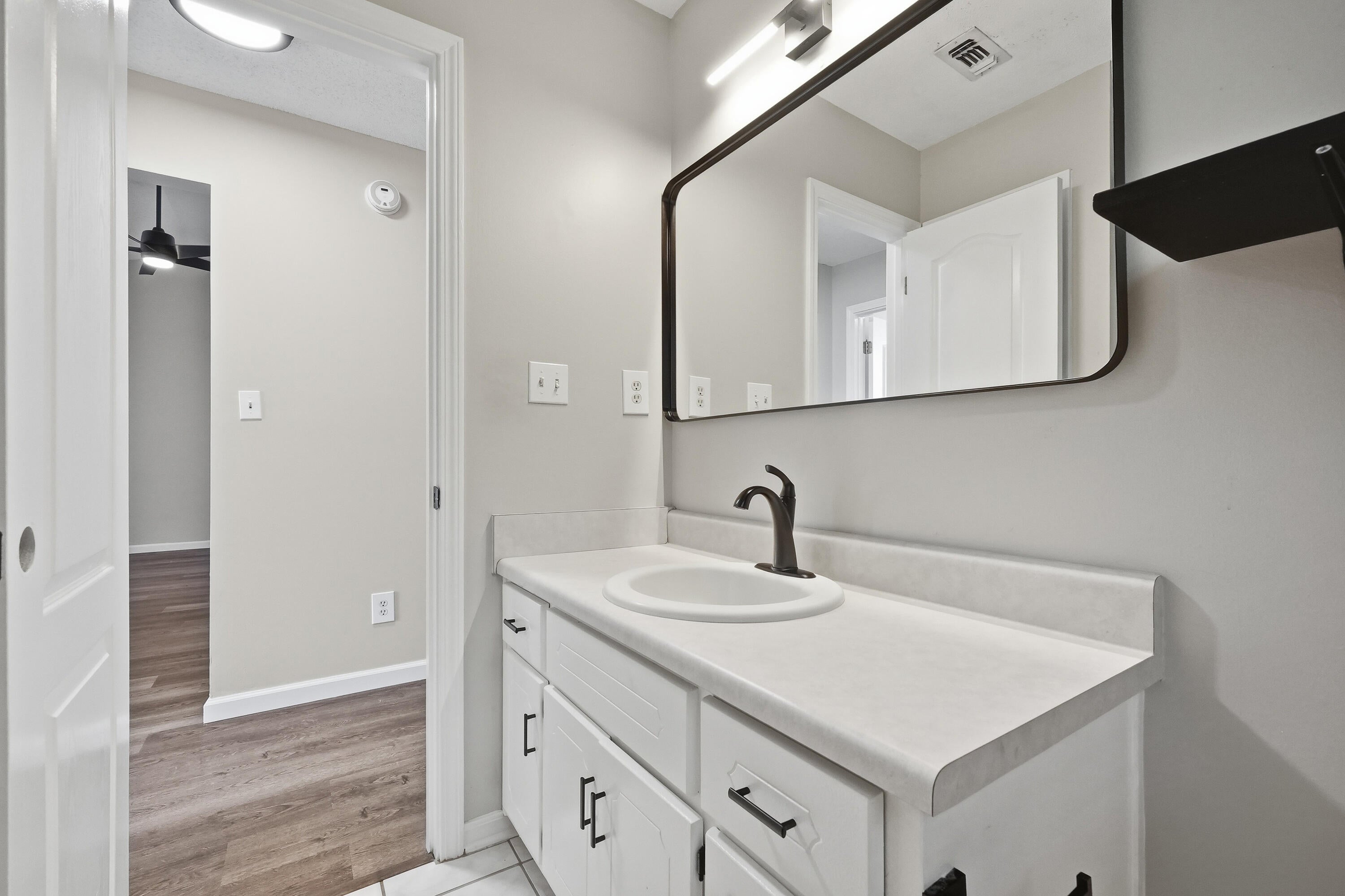 CEDAR BEACH - Residential Lease
