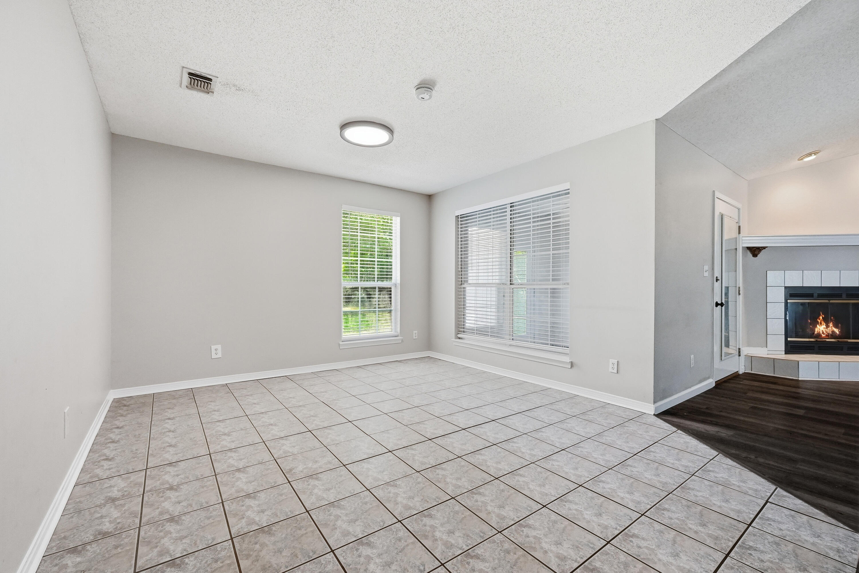 CEDAR BEACH - Residential Lease