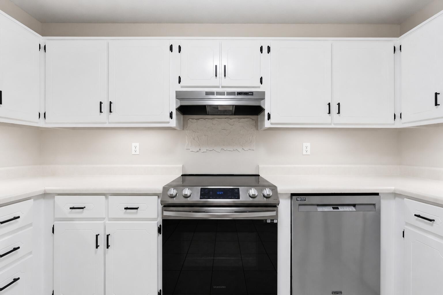CEDAR BEACH - Residential Lease