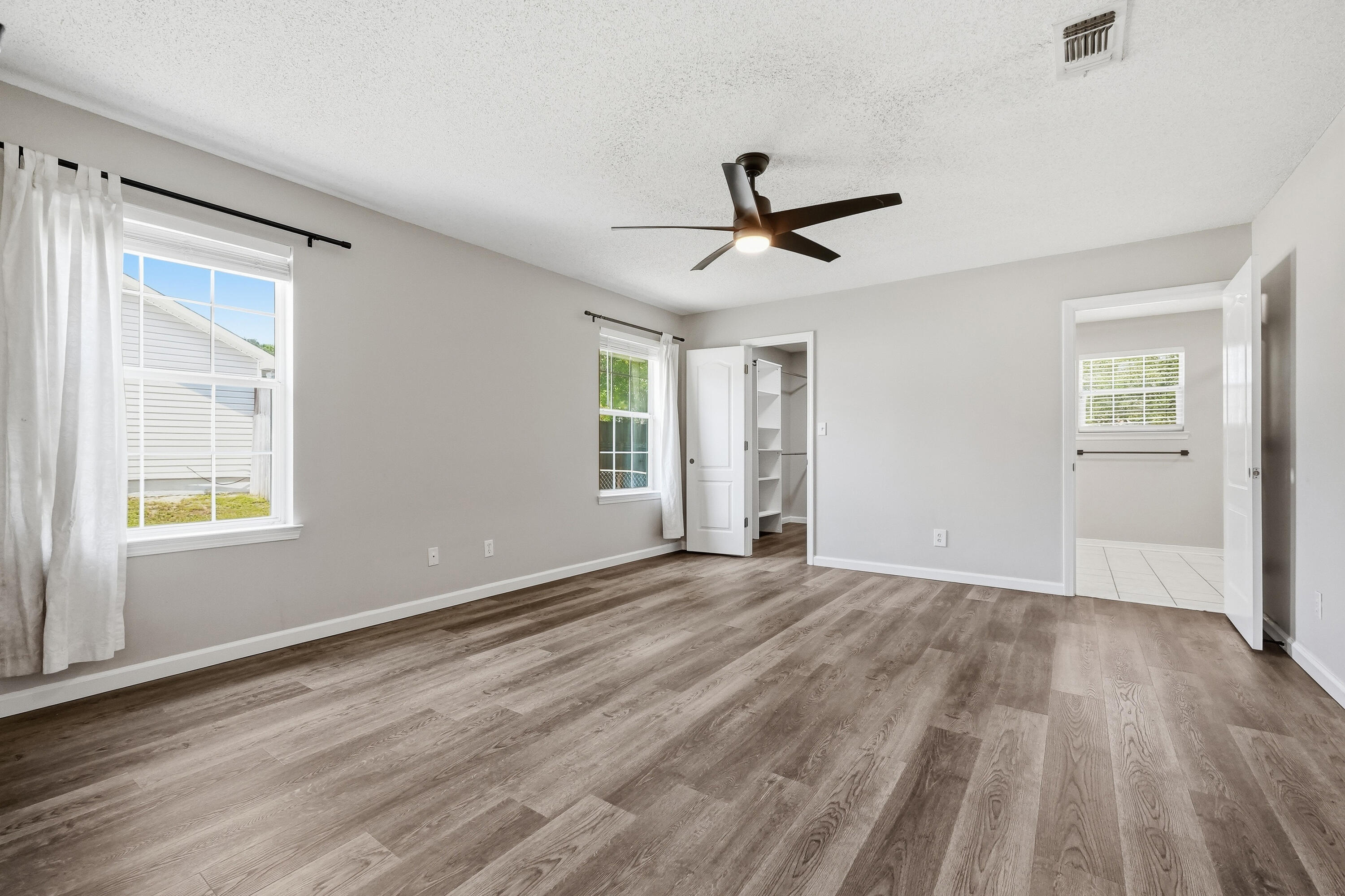 CEDAR BEACH - Residential Lease