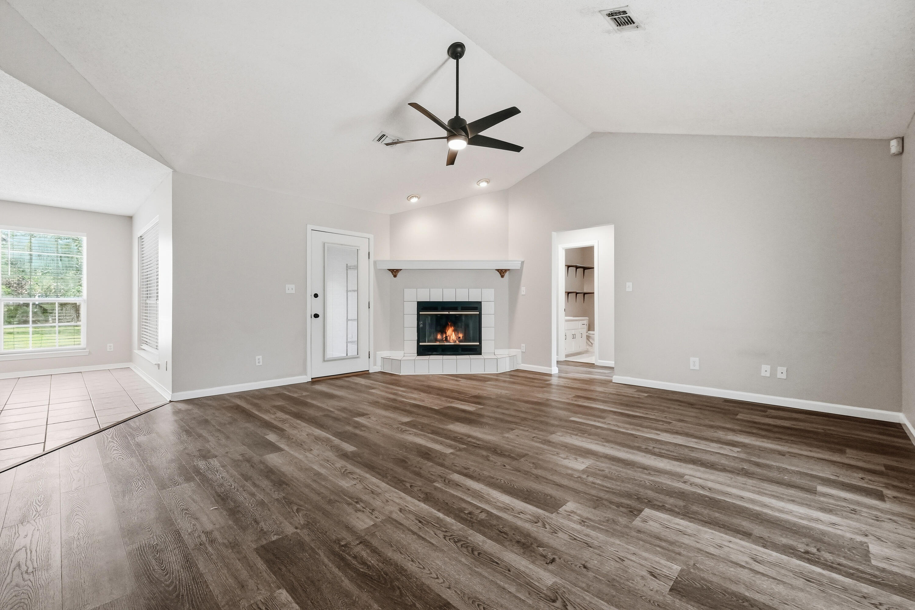 CEDAR BEACH - Residential Lease