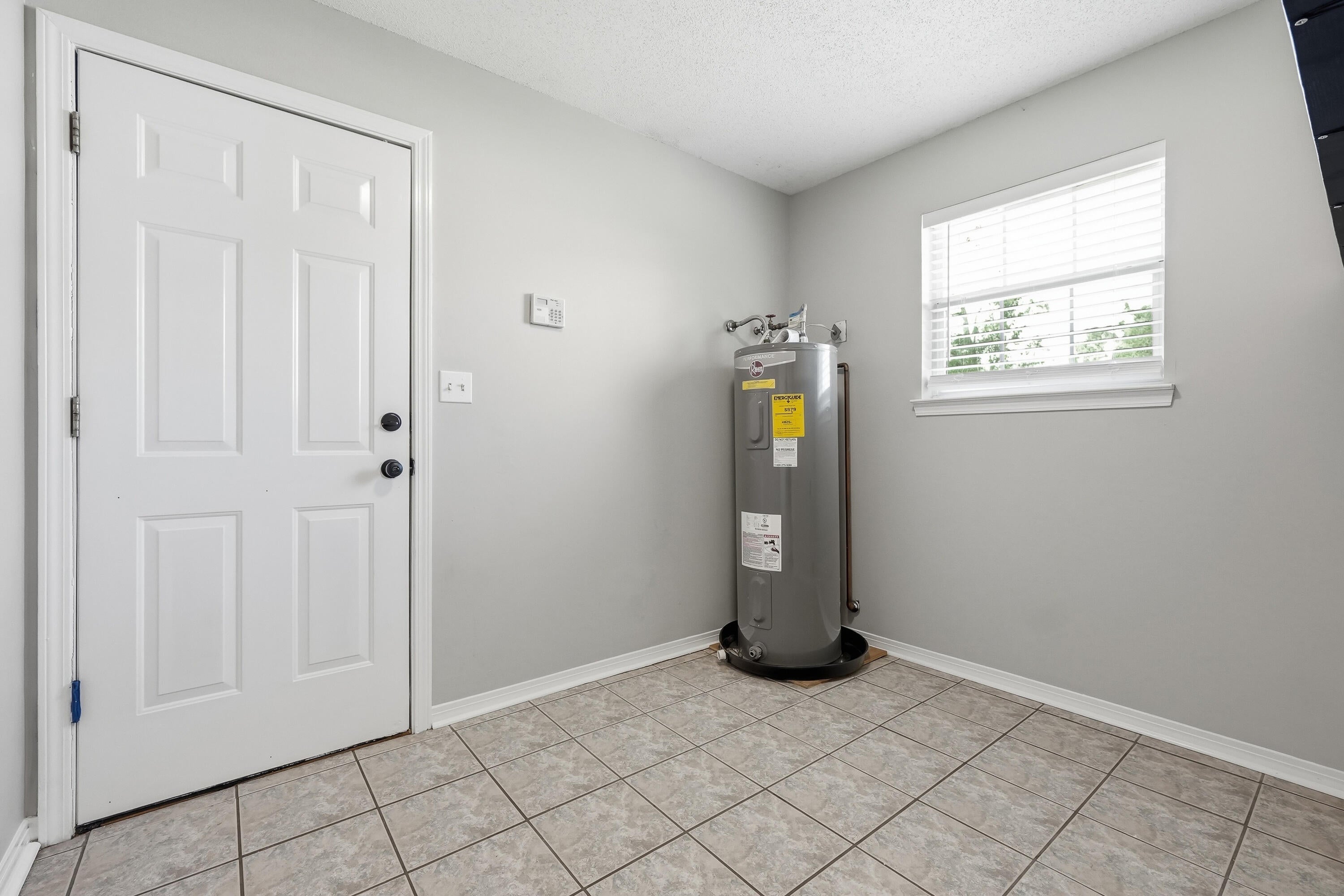 CEDAR BEACH - Residential Lease