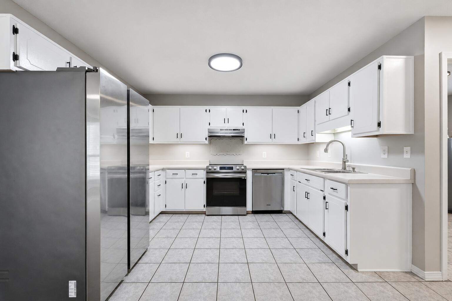 CEDAR BEACH - Residential Lease