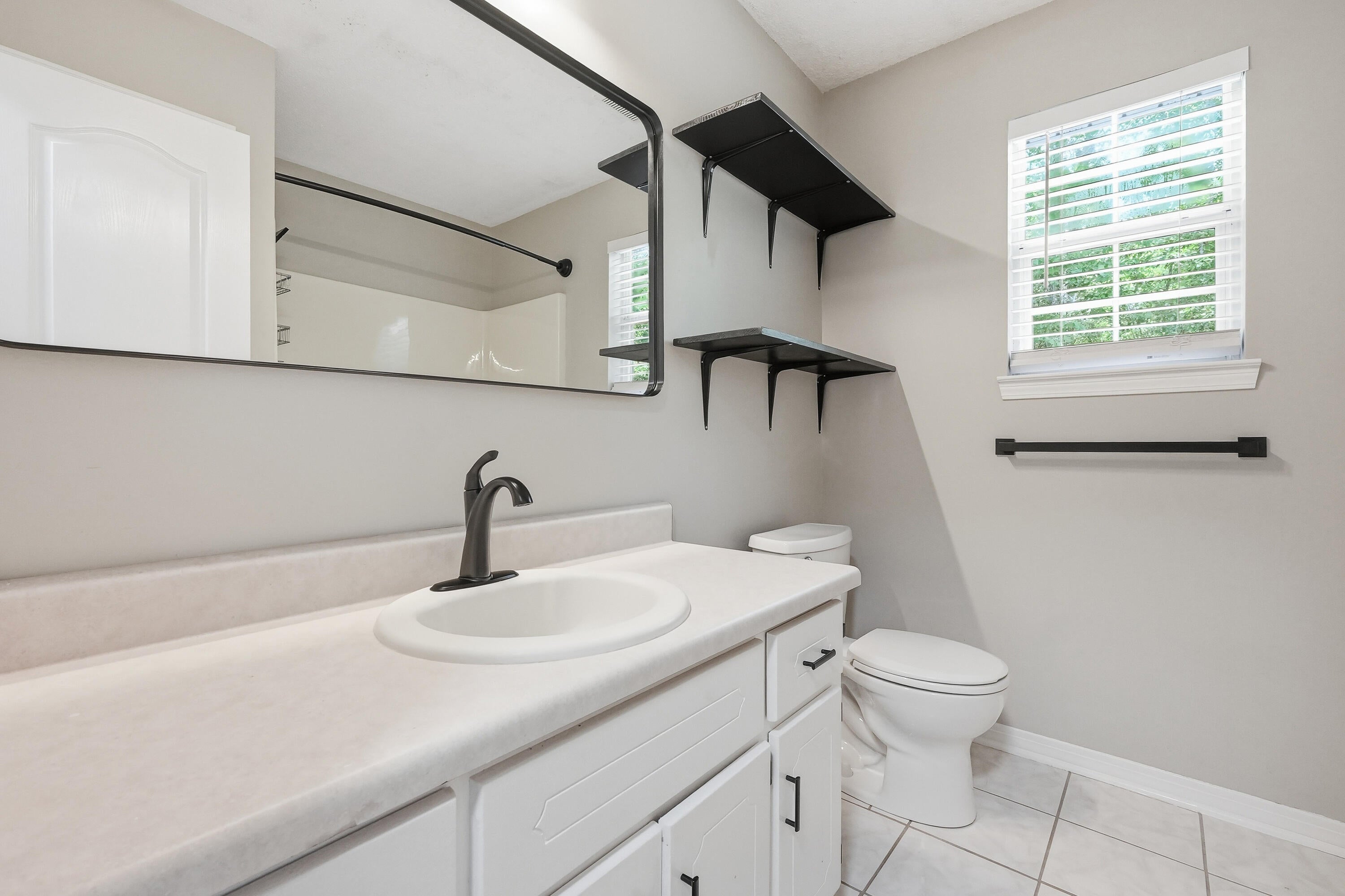 CEDAR BEACH - Residential Lease