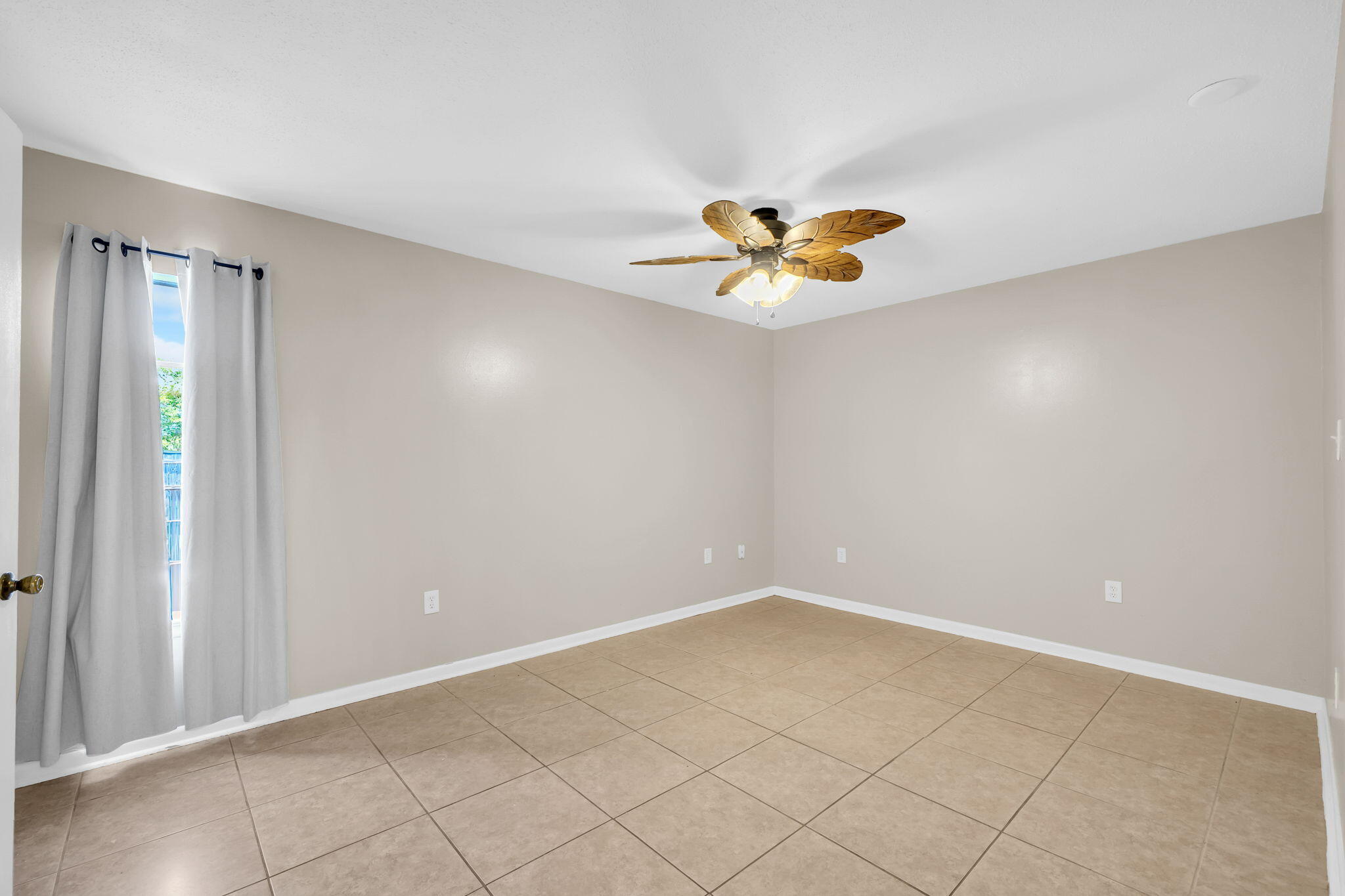 SPANISH VILLAS CONDO - Residential