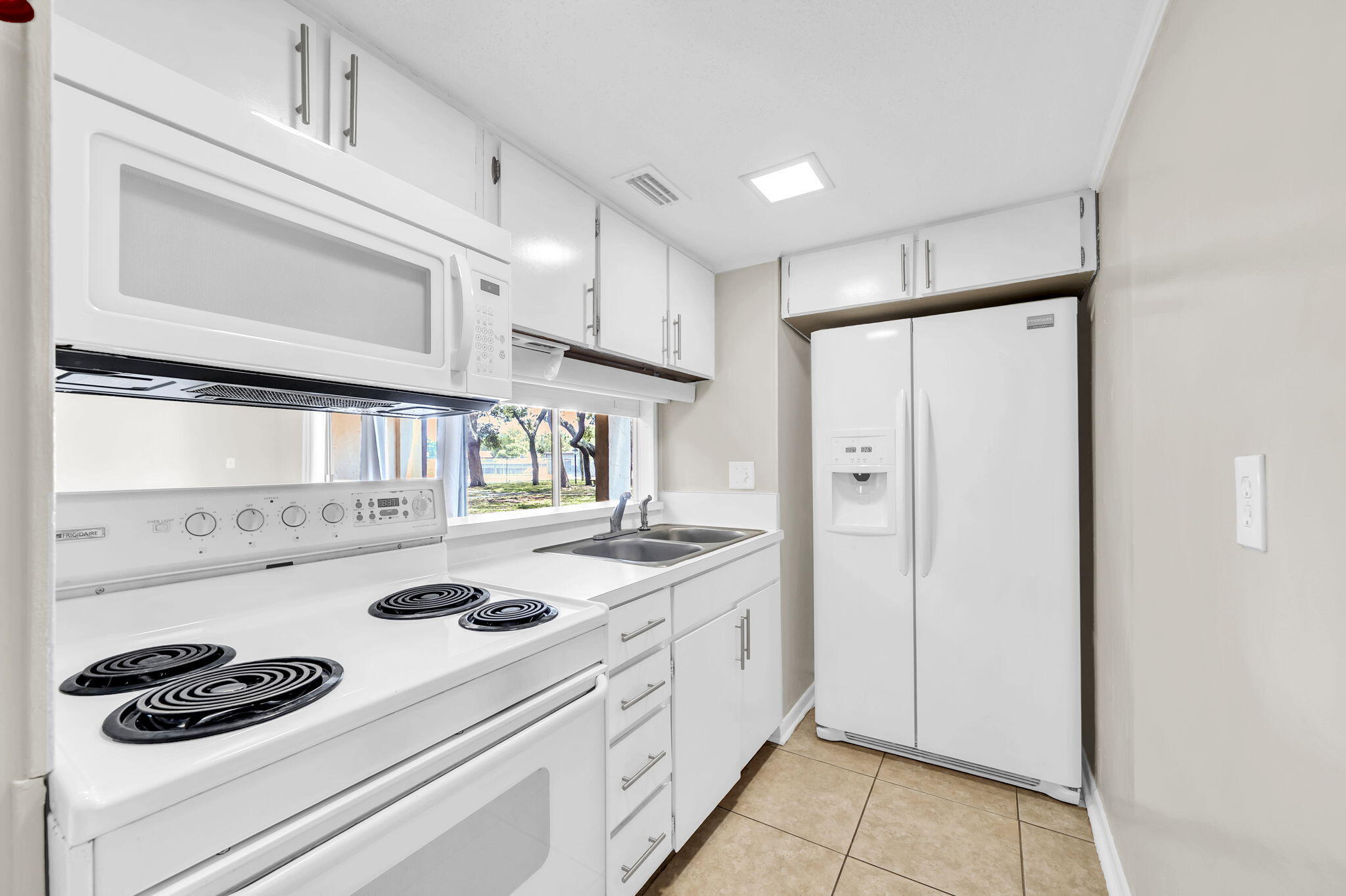 SPANISH VILLAS CONDO - Residential