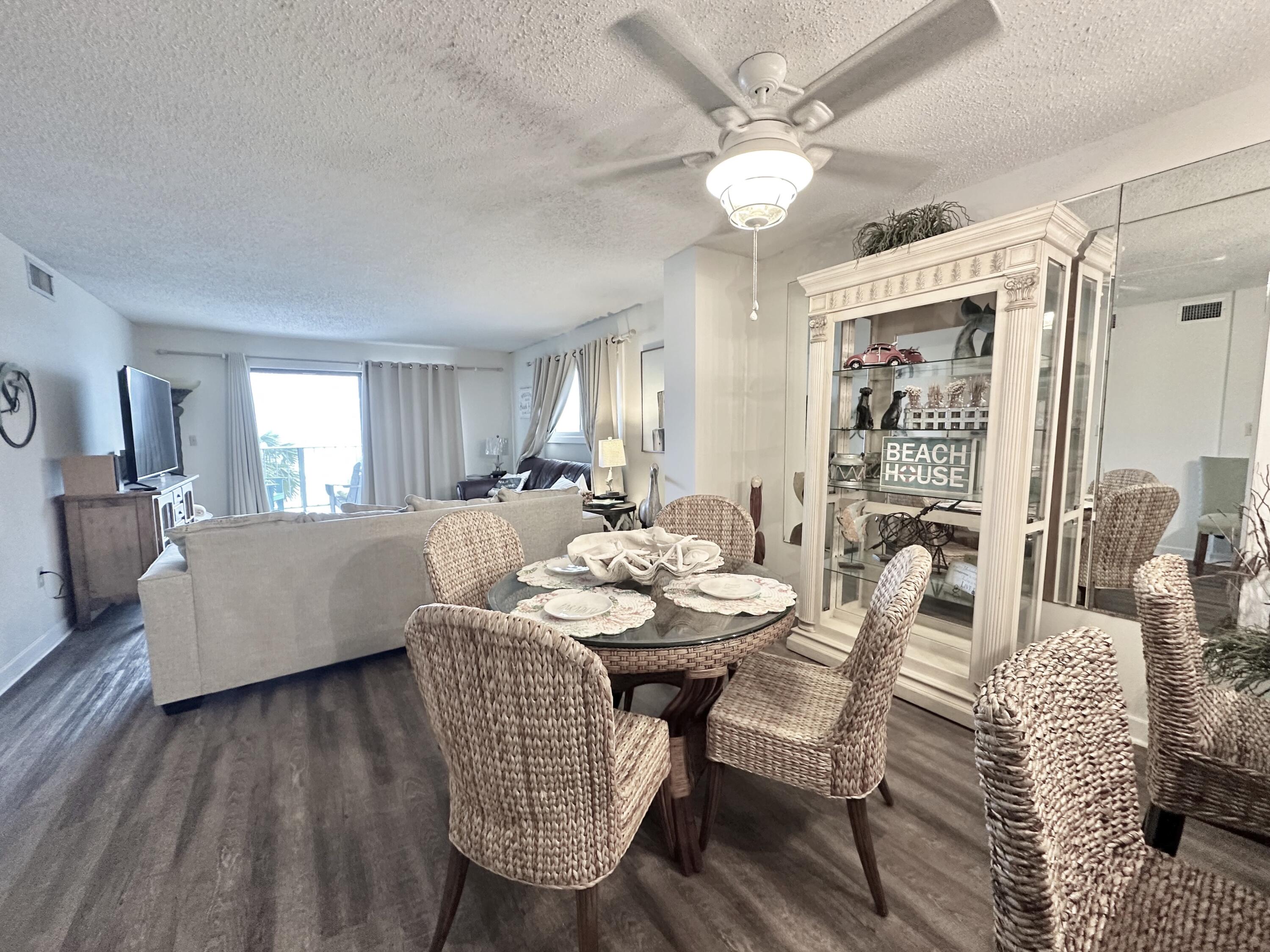 REGENCY TOWERS - Residential