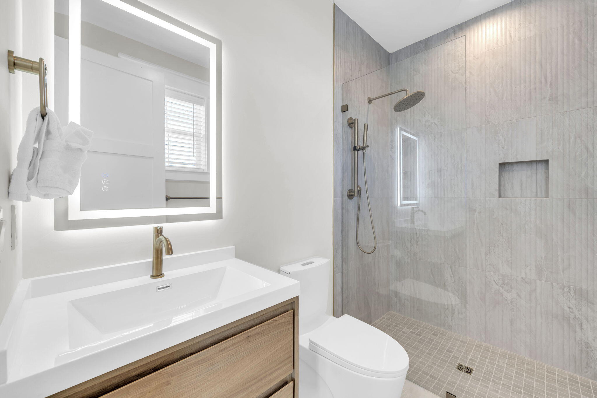 FRANGISTA BEACH 2ND ADDN - Residential