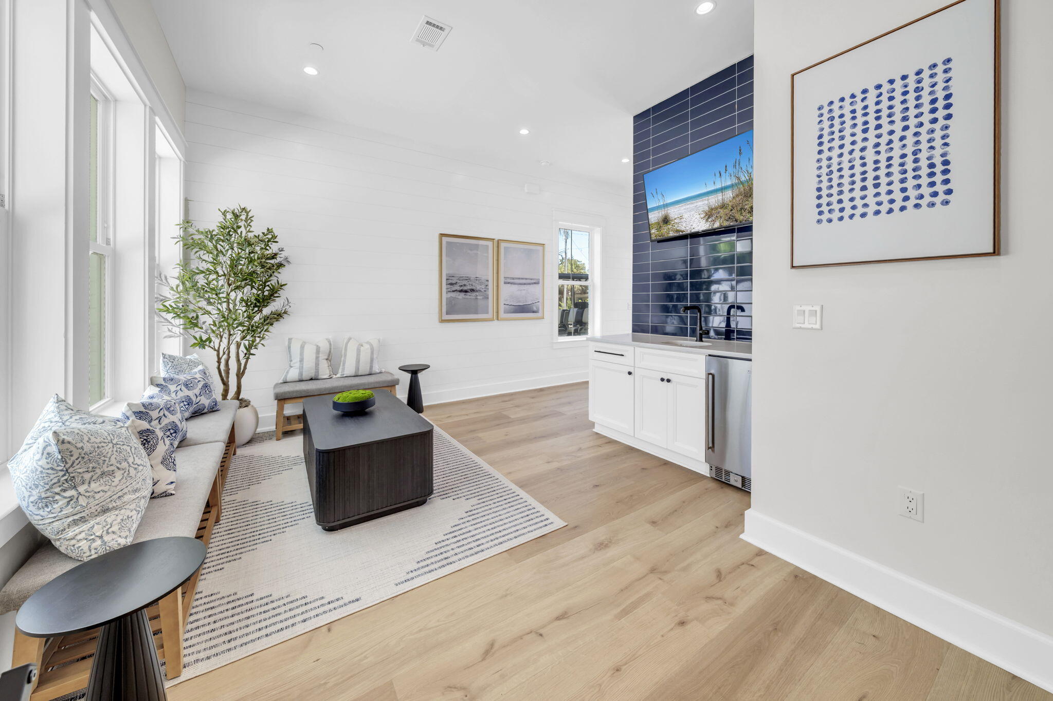 FRANGISTA BEACH 2ND ADDN - Residential