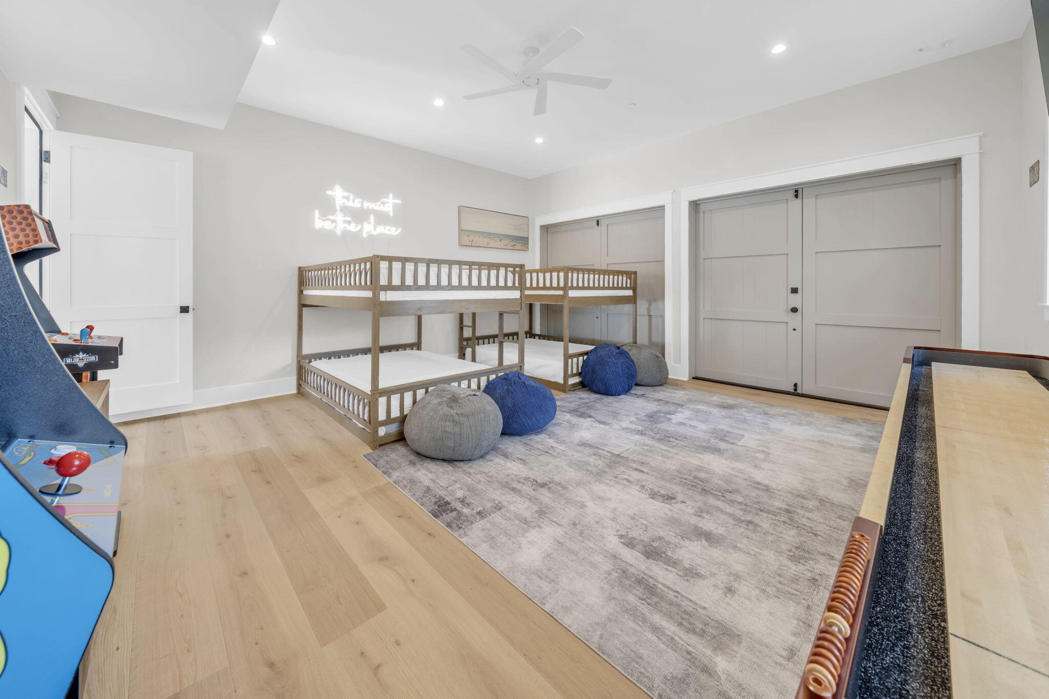 FRANGISTA BEACH 2ND ADDN - Residential