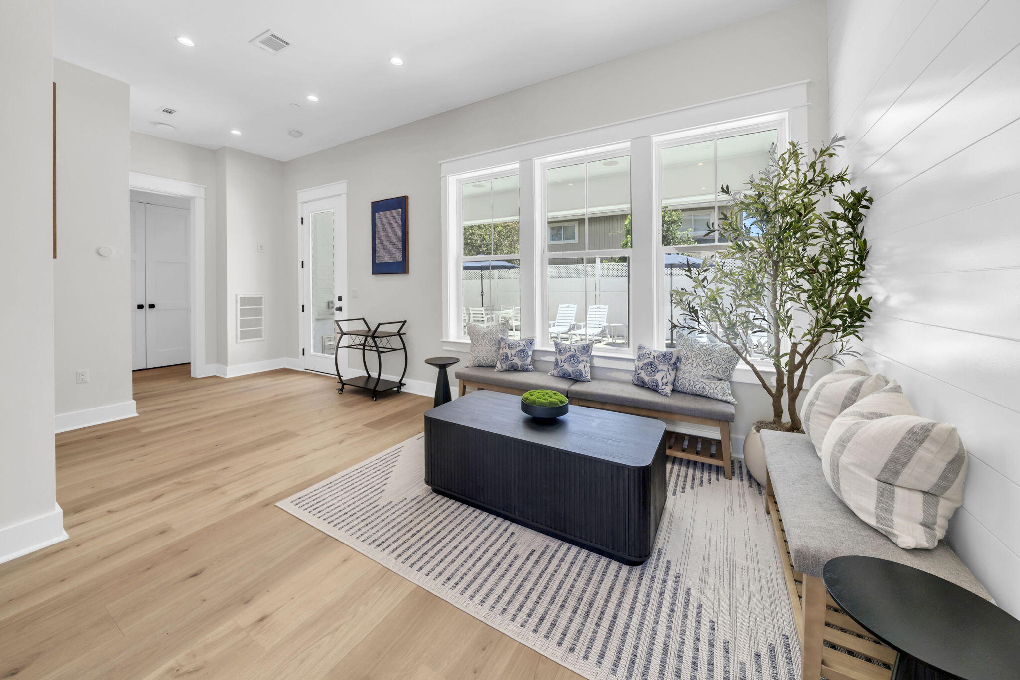 FRANGISTA BEACH 2ND ADDN - Residential
