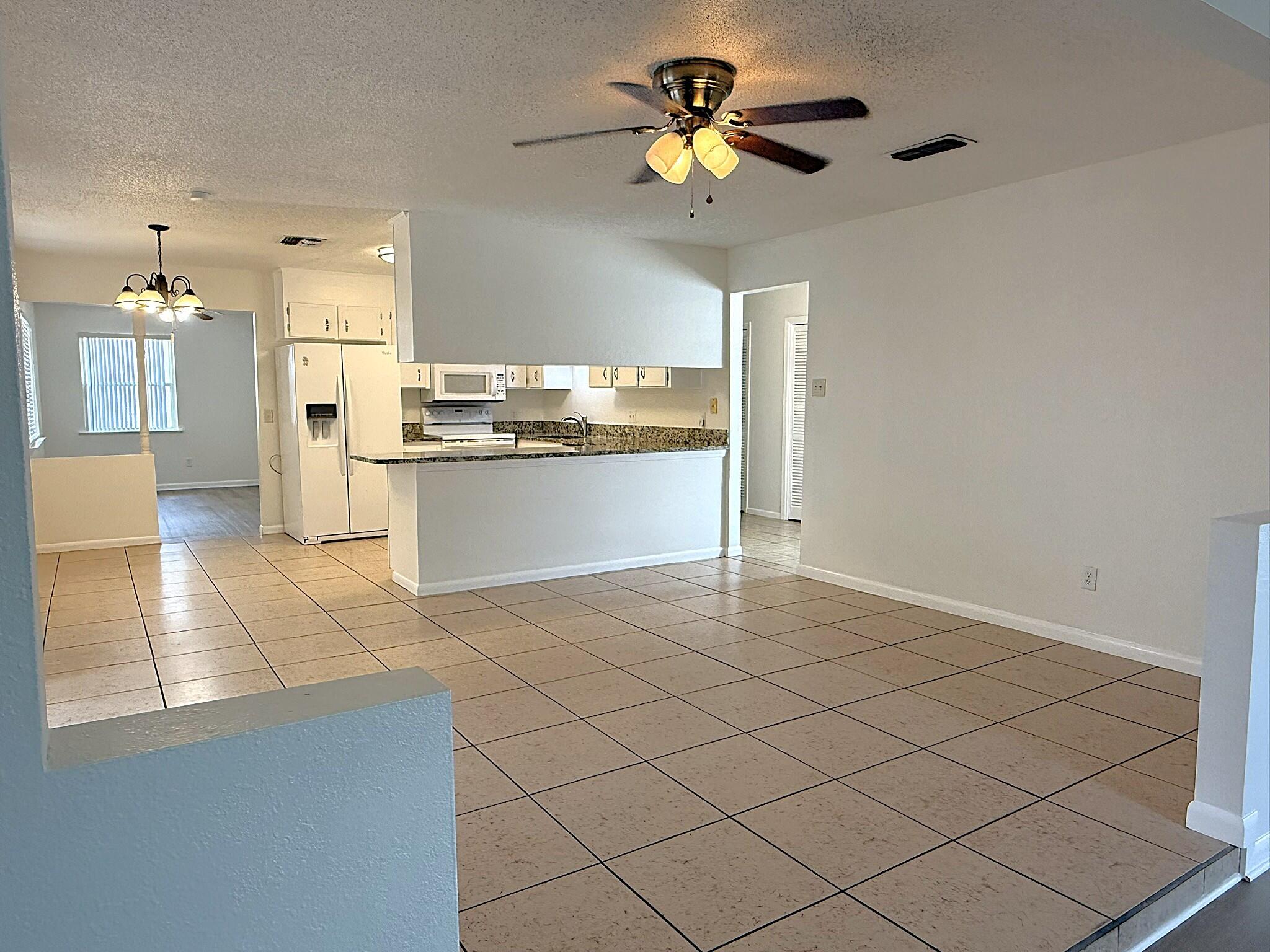 PALM ESTATES UNIT 2 - Residential Lease