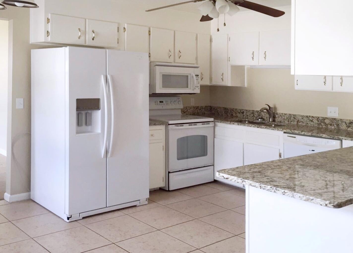 PALM ESTATES UNIT 2 - Residential Lease