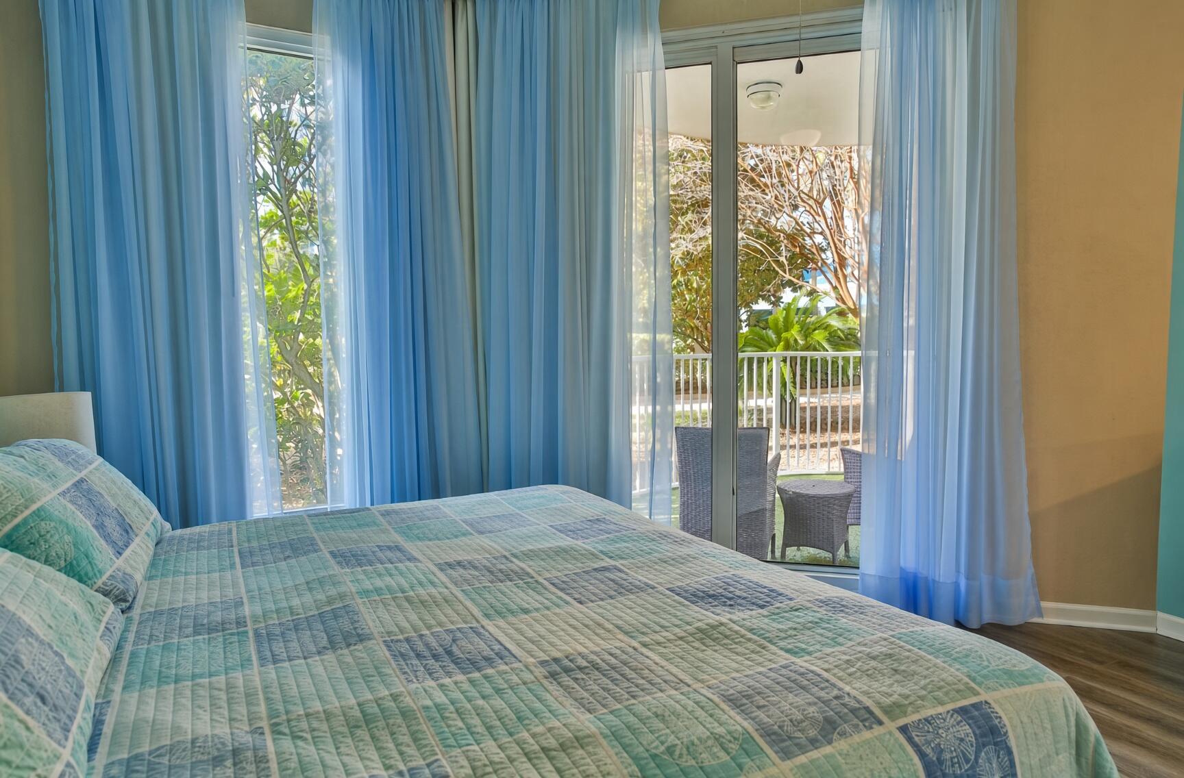 THE PALMS OF DESTIN - Residential