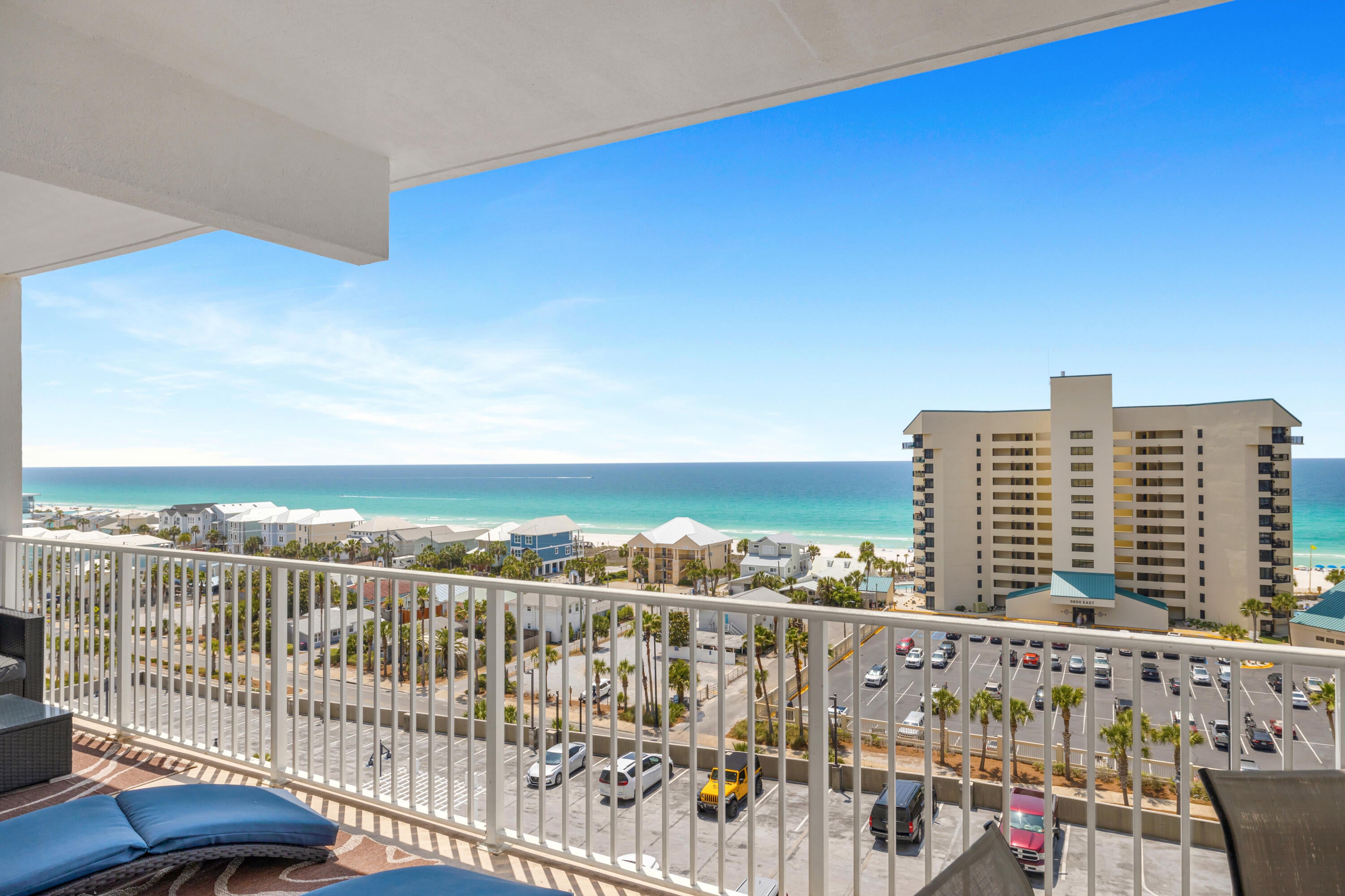 LAKETOWN WHARF - Residential