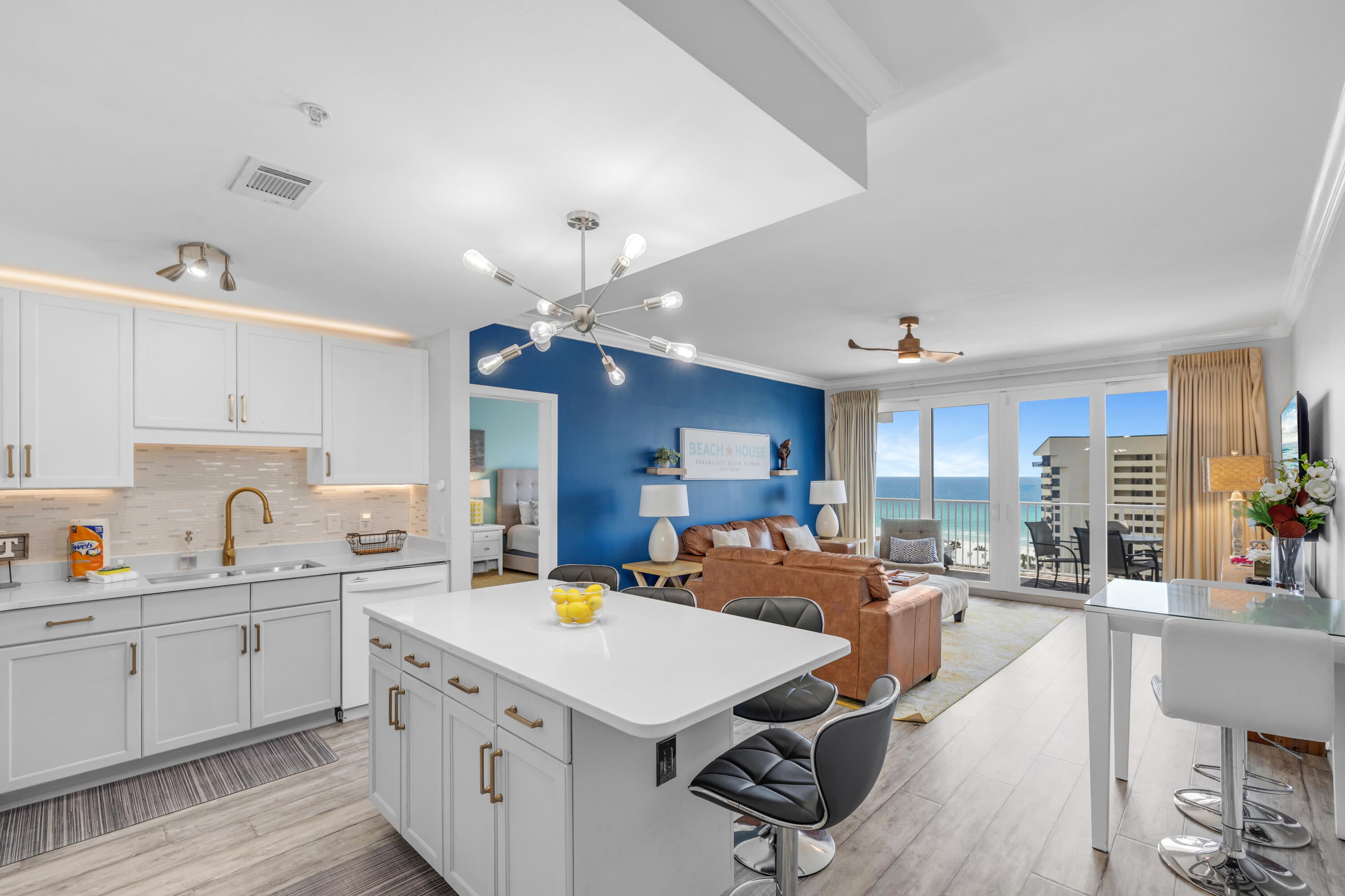 LAKETOWN WHARF - Residential