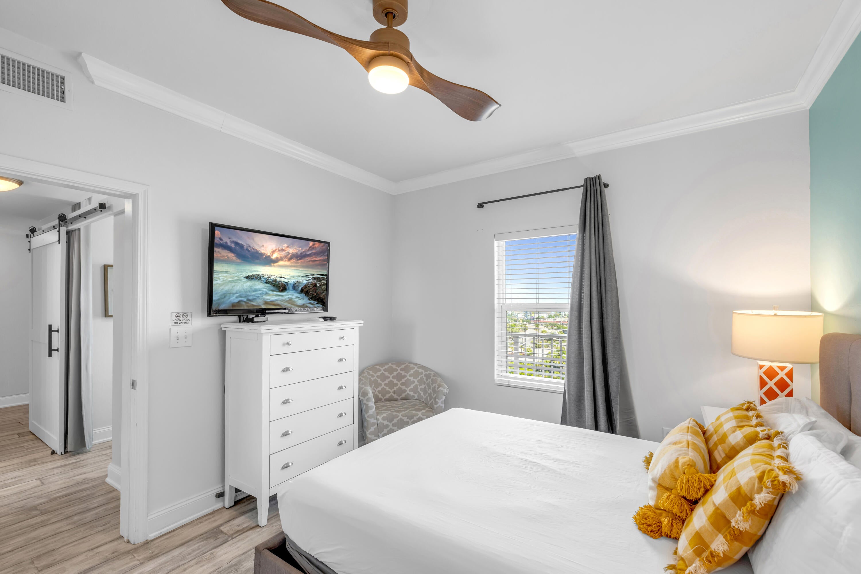 LAKETOWN WHARF - Residential